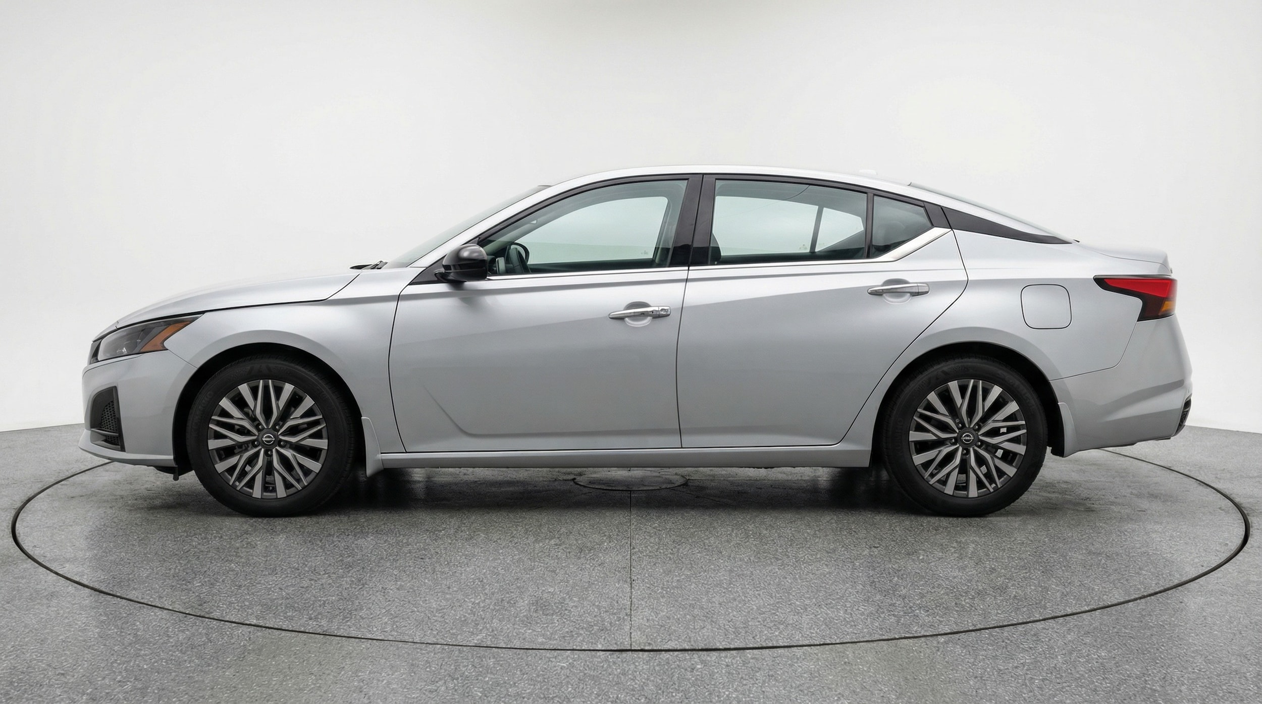 Thumbnail: 2025 Nissan Altima - 4