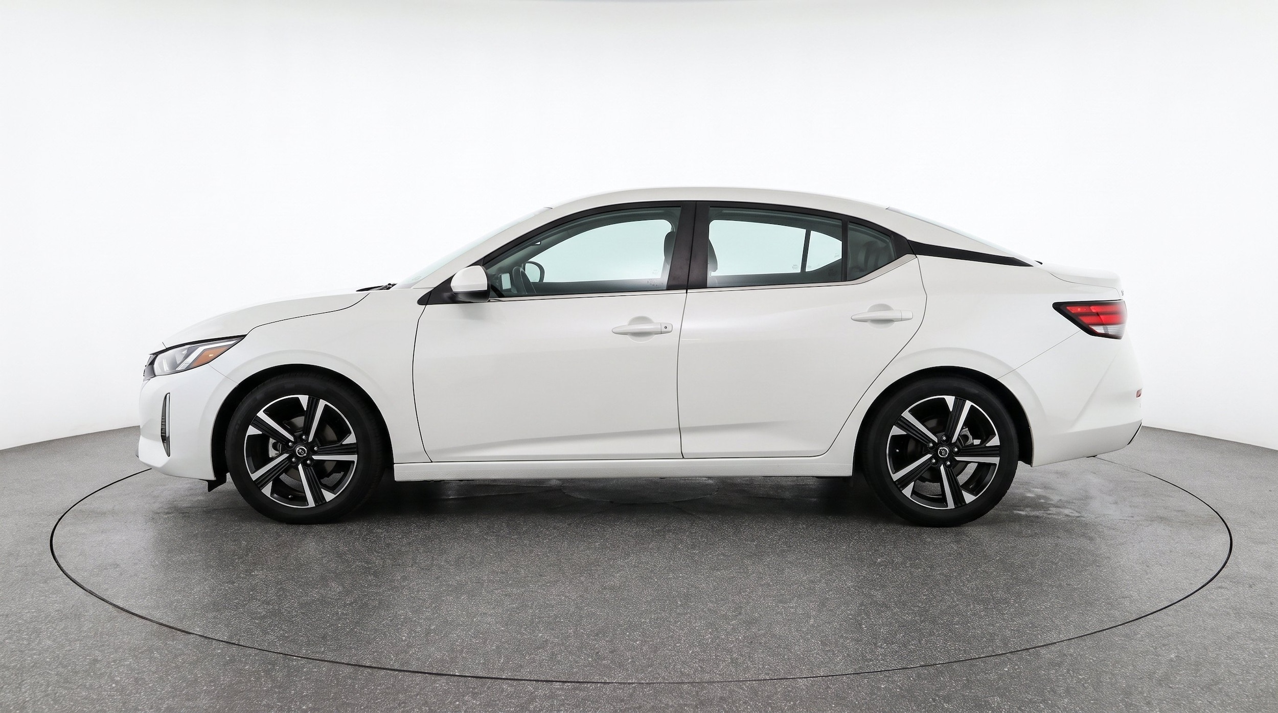Thumbnail: 2025 Nissan Sentra - 5
