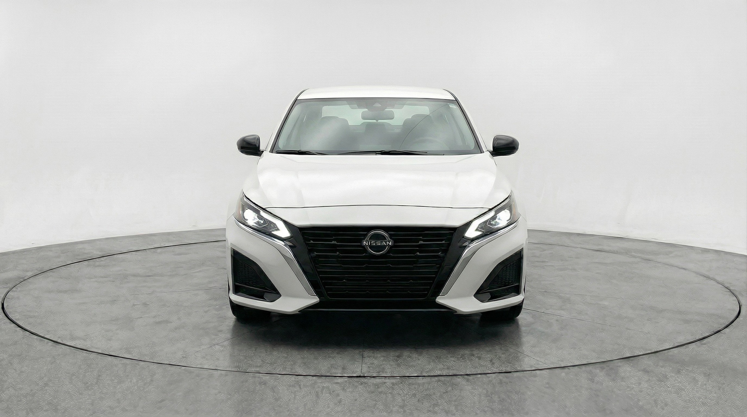 Thumbnail: 2025 Nissan Altima - 2