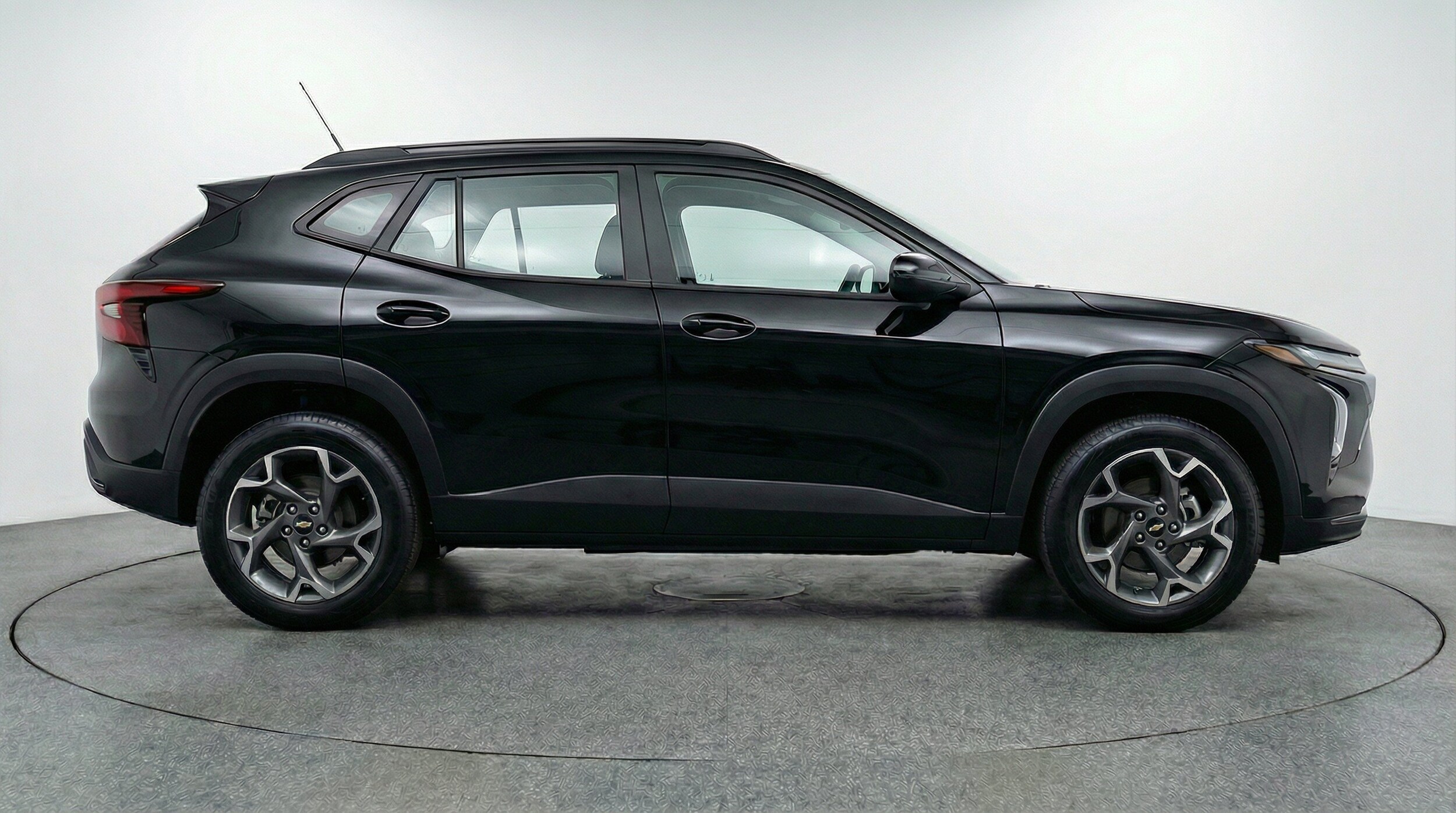 Thumbnail: 2025 Chevrolet Trax - 11