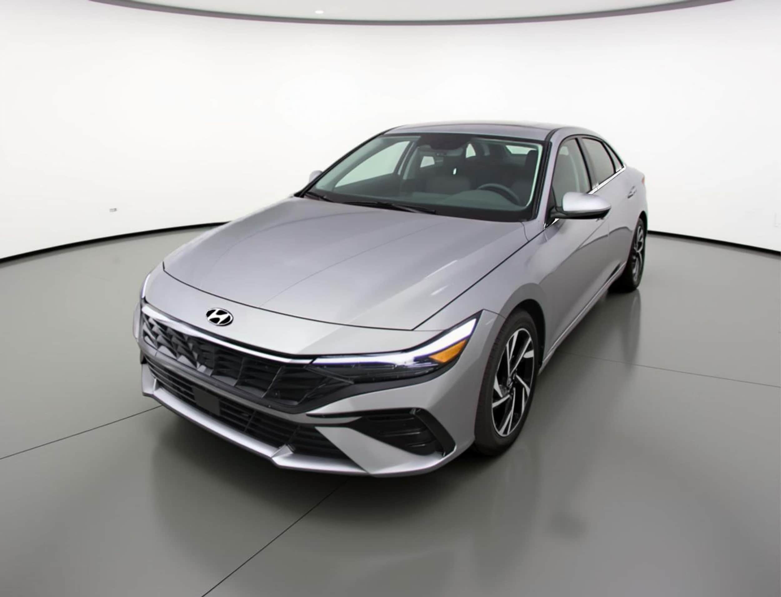 Thumbnail: 2025 Hyundai Elantra - 3