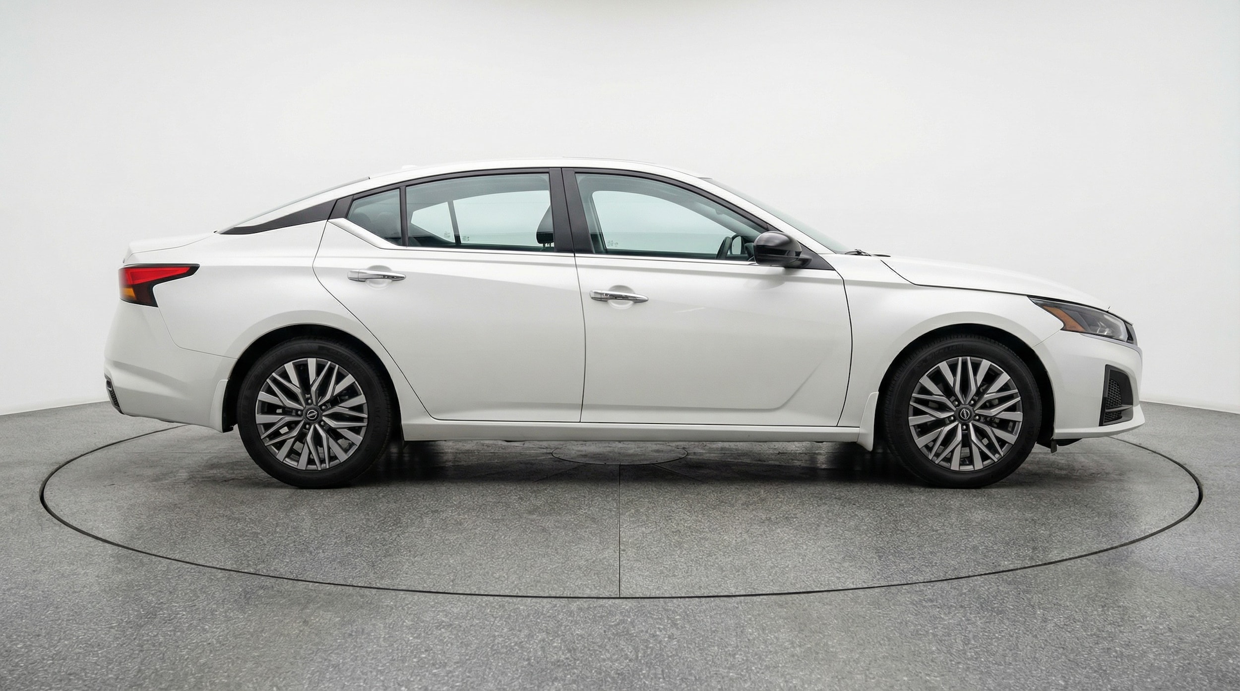 Thumbnail: 2025 Nissan Altima - 8