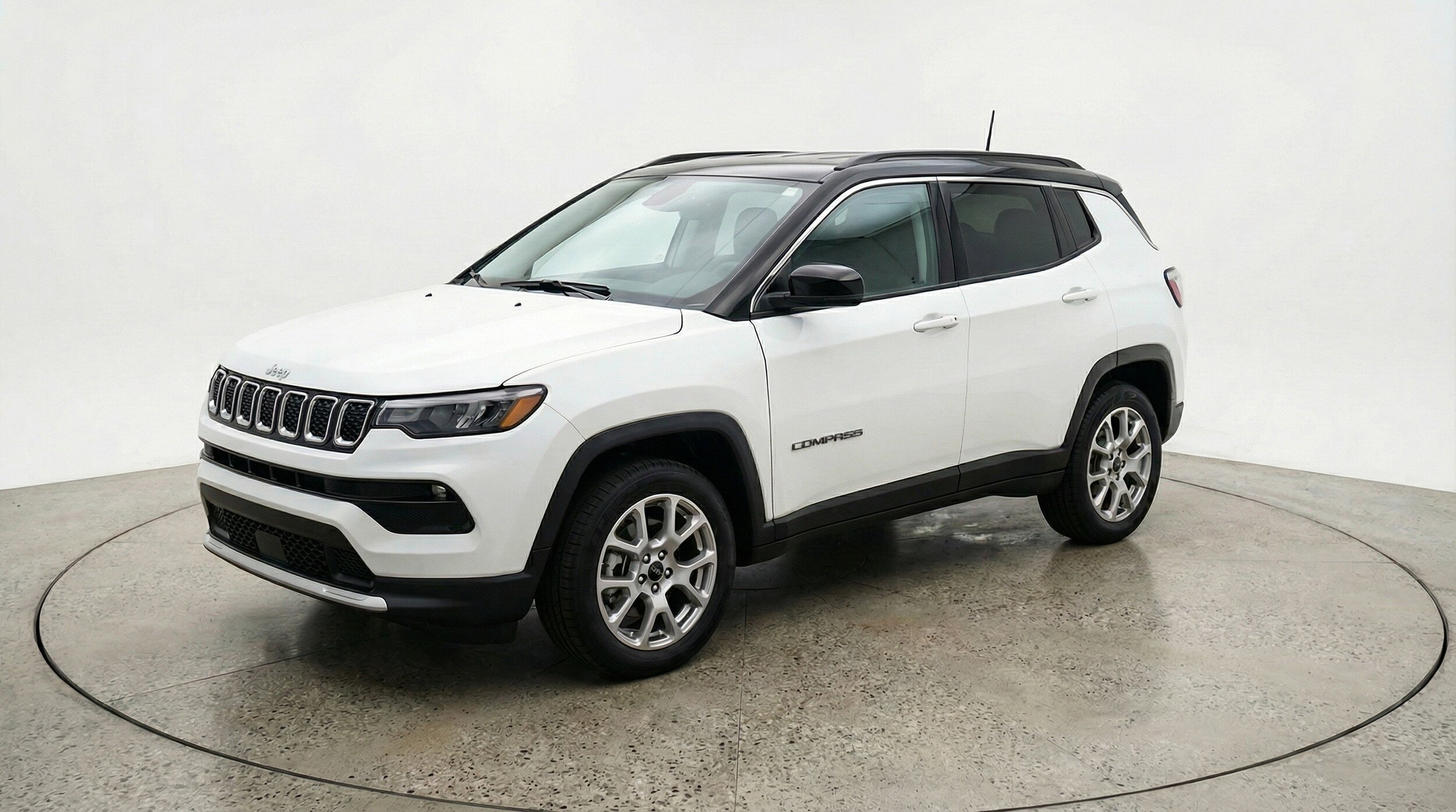 Thumbnail: 2025 Jeep Compass - 3