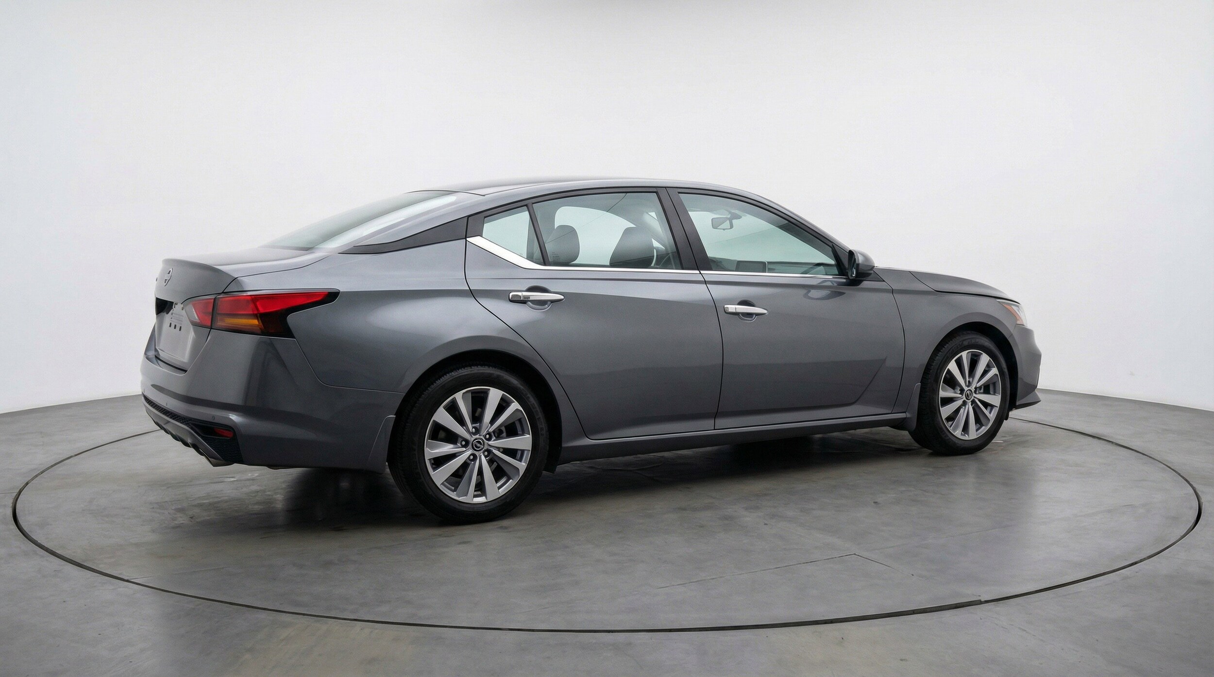 Thumbnail: 2025 Nissan Altima - 9