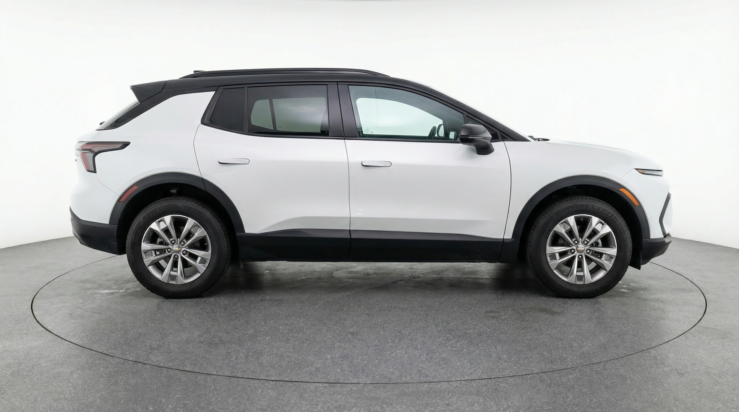 Thumbnail: 2025 Chevrolet Equinox - 8