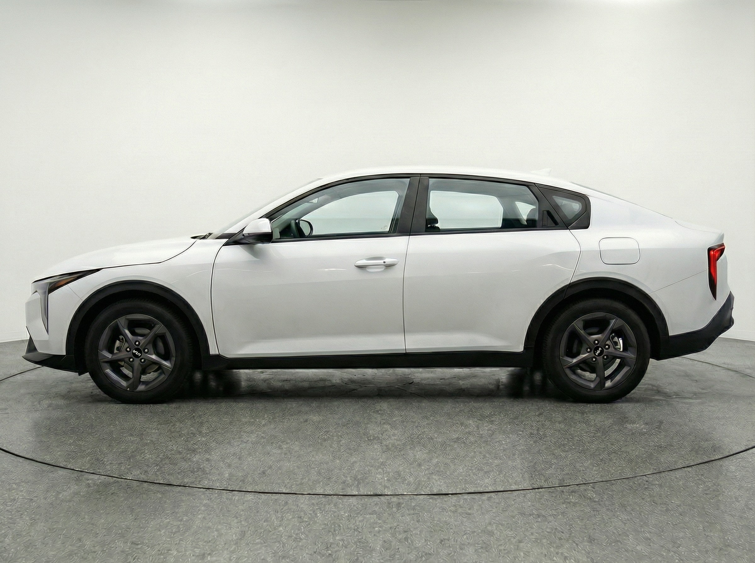 Thumbnail: 2025 Kia K4 - 4