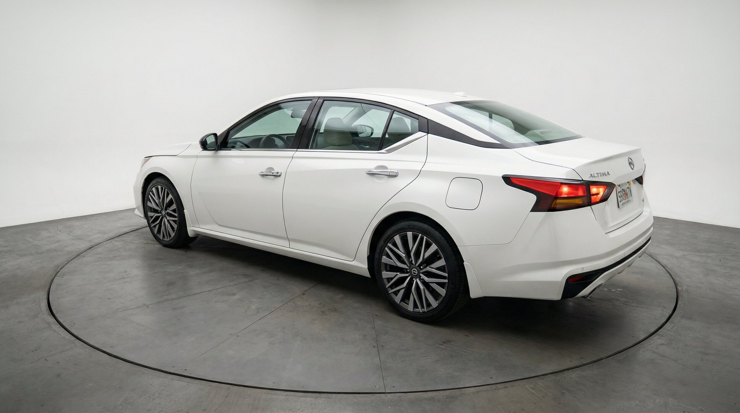 Thumbnail: 2025 Nissan Altima - 6