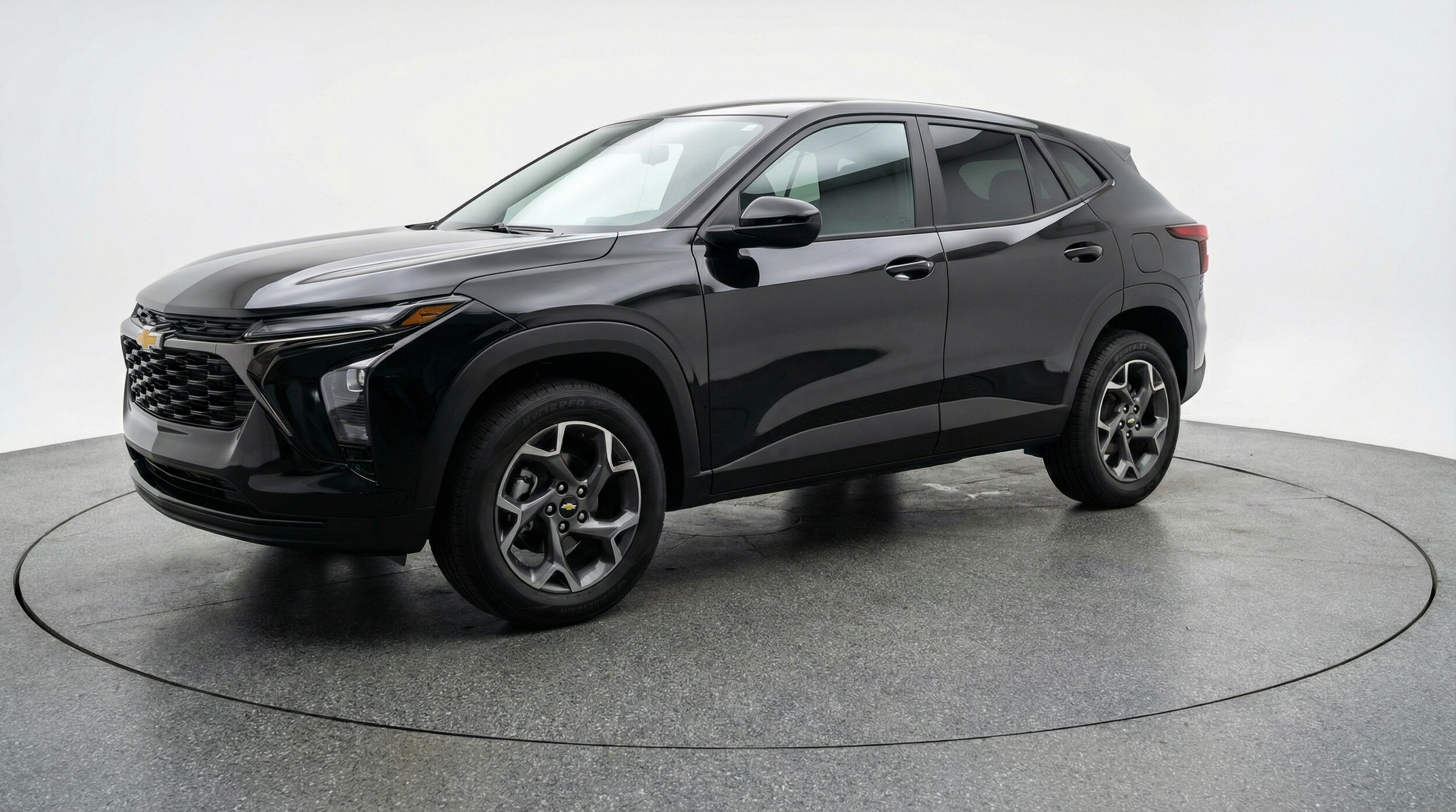 Thumbnail: 2025 Chevrolet Trax - 3