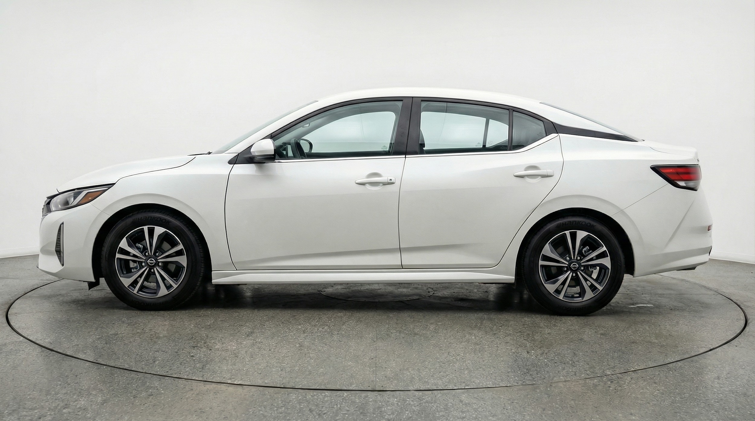 Thumbnail: 2025 Nissan Sentra - 4