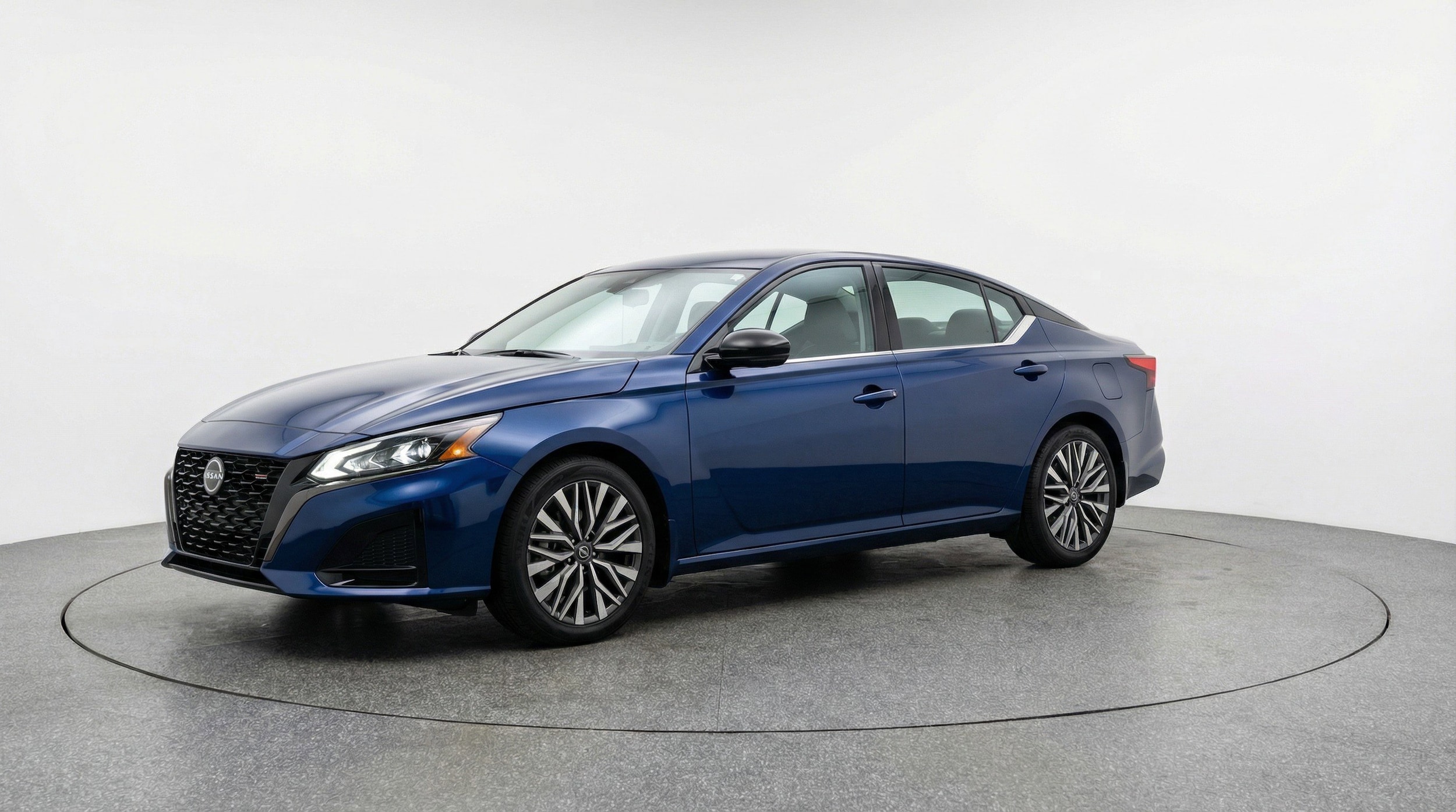 Thumbnail: 2025 Nissan Altima - 3