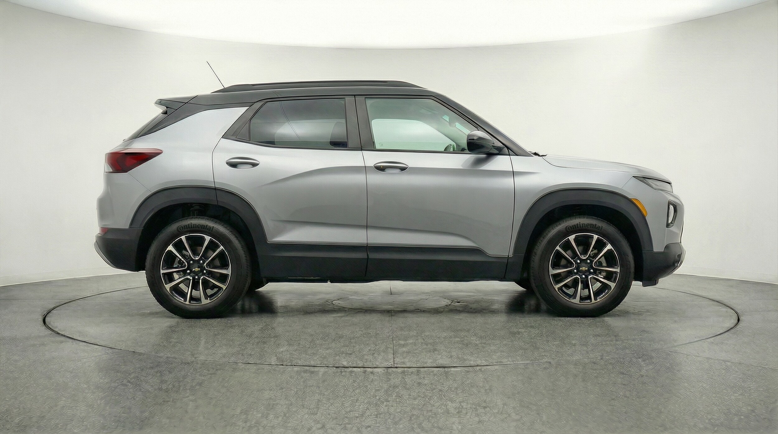 Thumbnail: 2025 Chevrolet TrailBlazer - 8