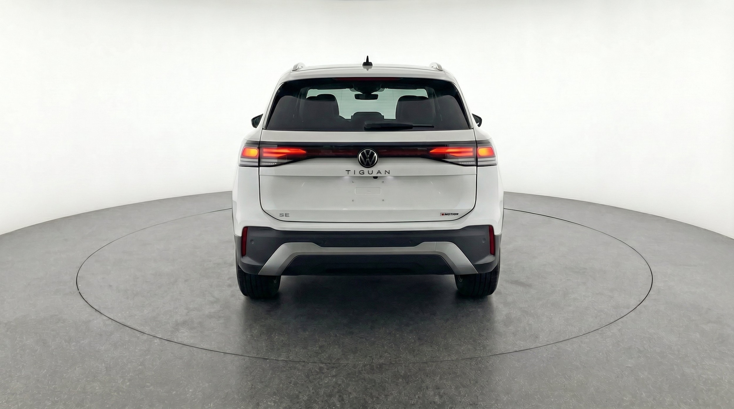 Thumbnail: 2026 Volkswagen Tiguan - 7