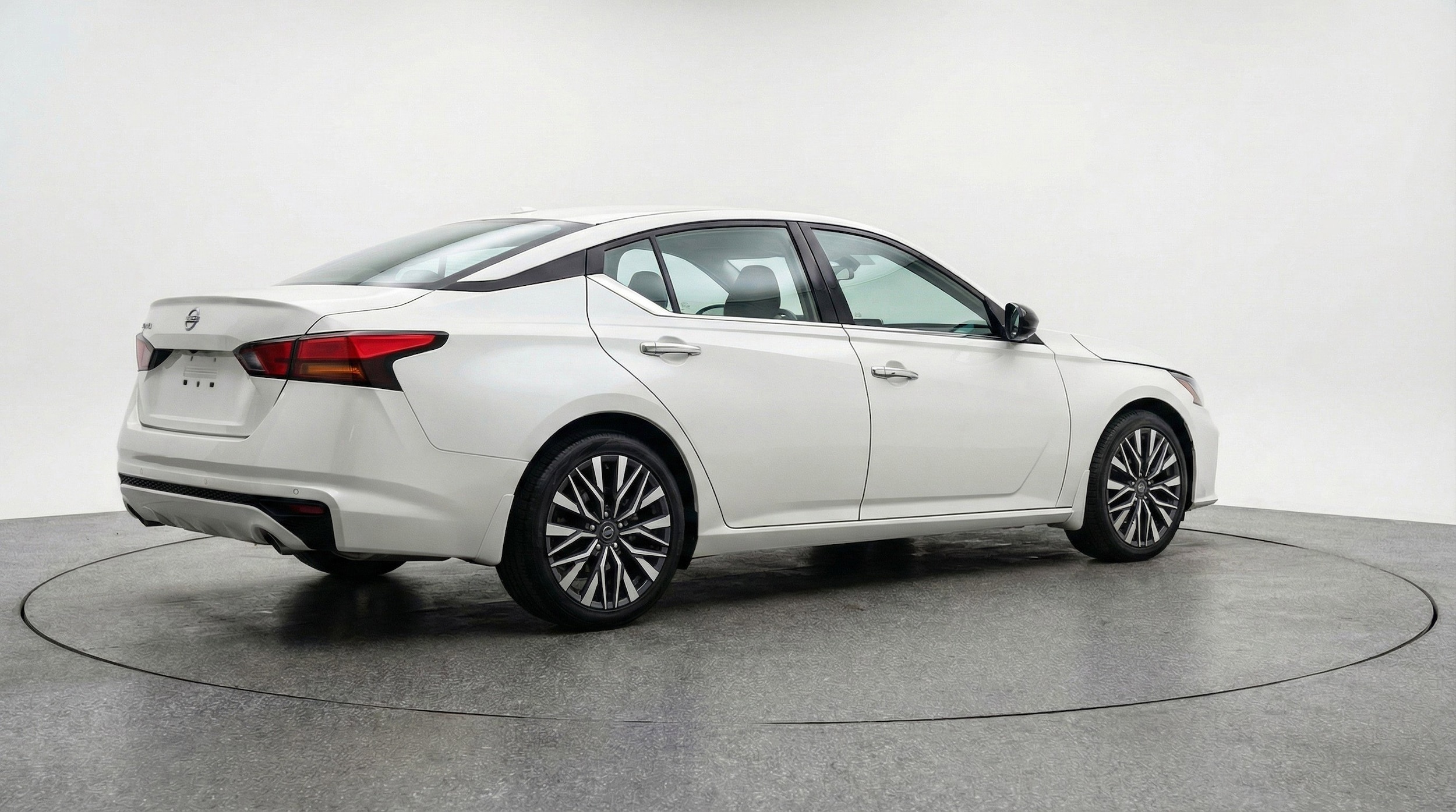 Thumbnail: 2025 Nissan Altima - 9