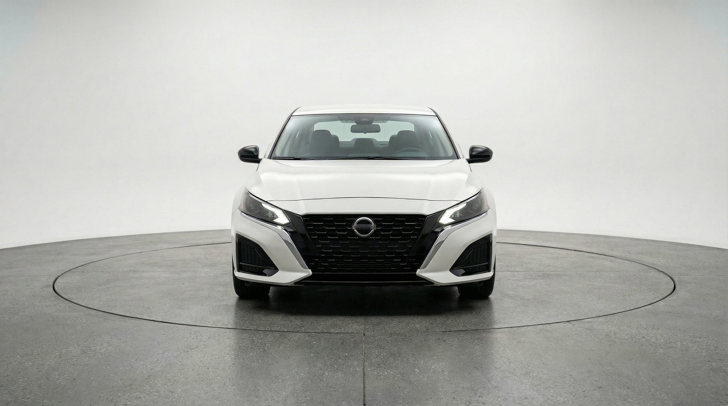 Thumbnail: 2025 Nissan Altima - 2