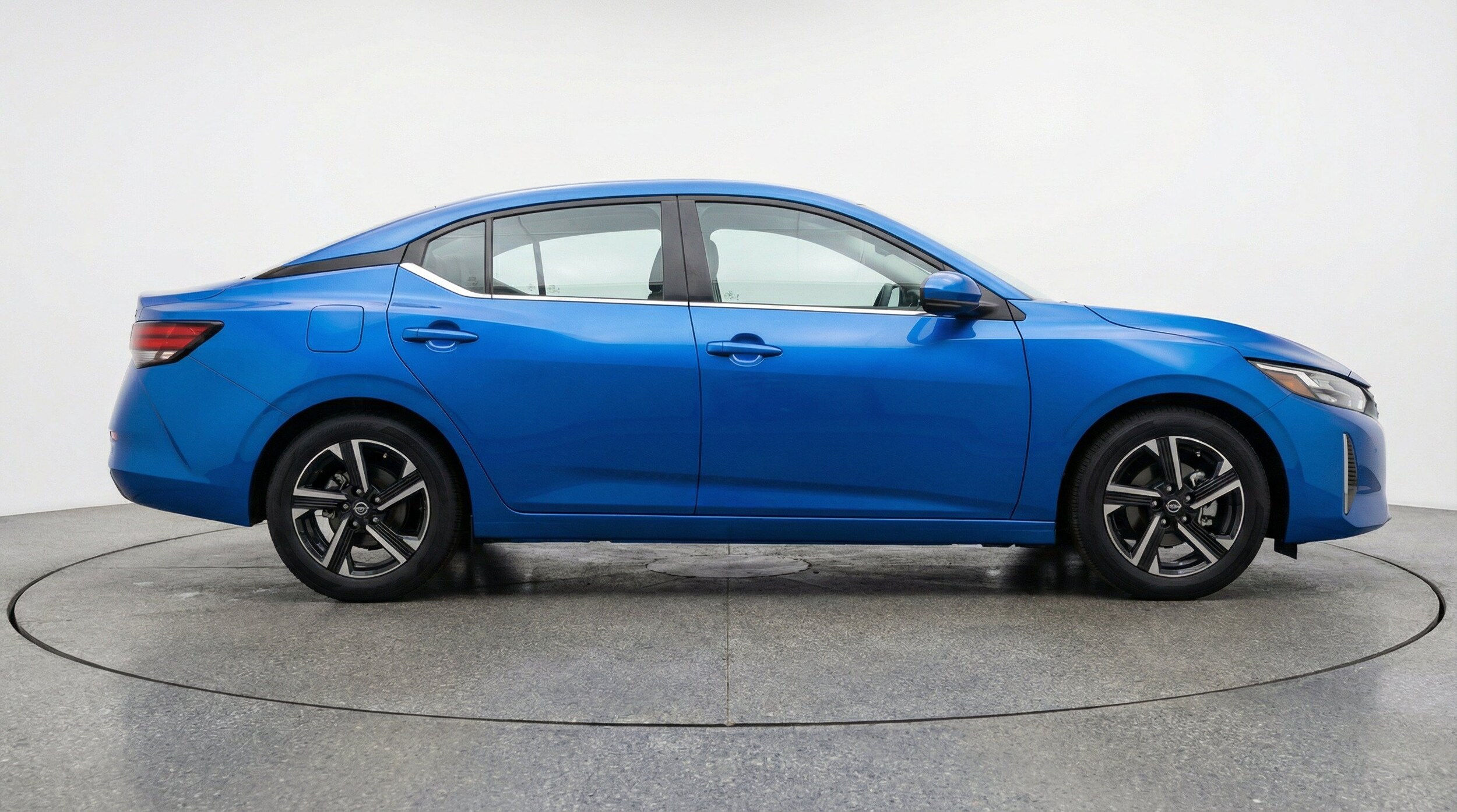 Thumbnail: 2025 Nissan Sentra - 11