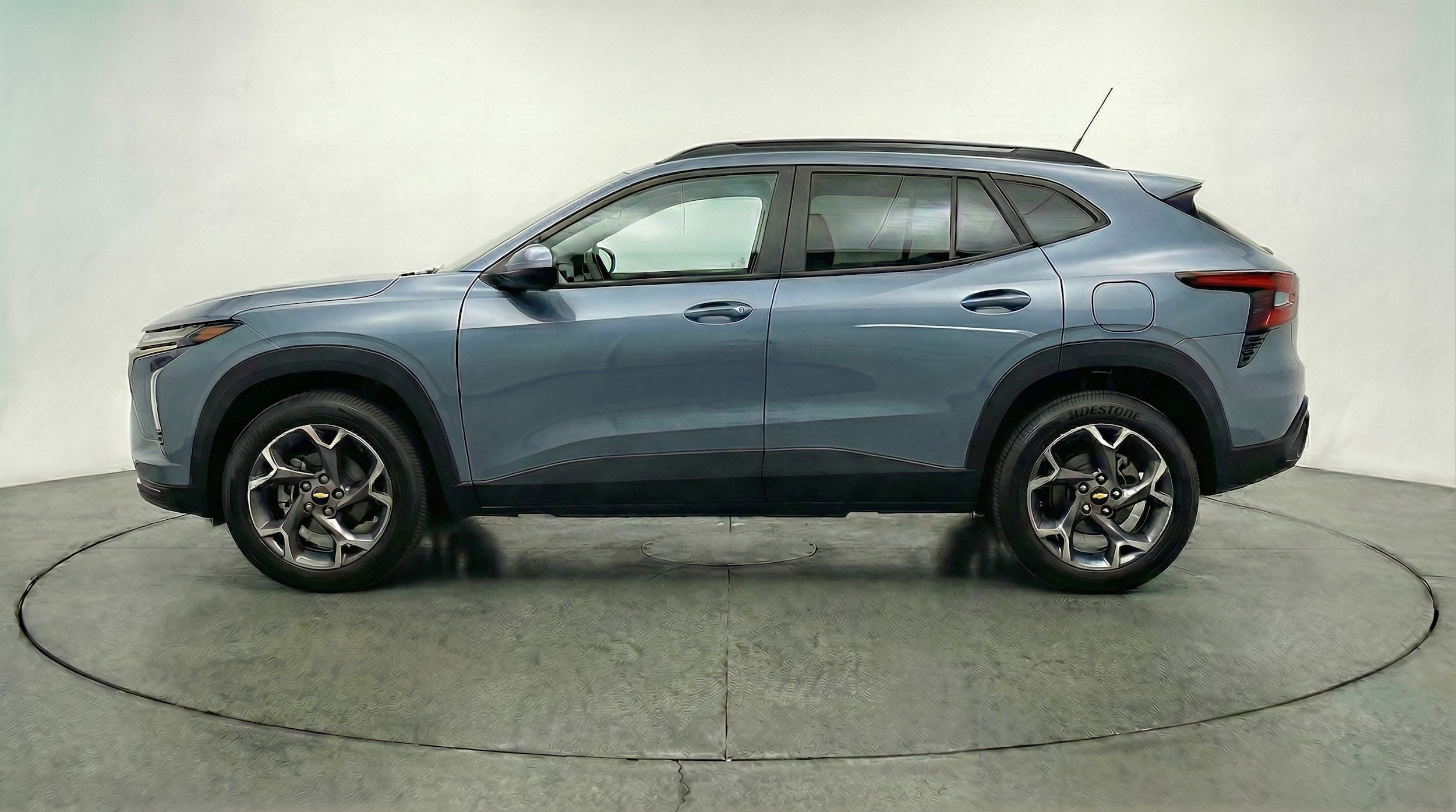 Thumbnail: 2025 Chevrolet Trax - 4