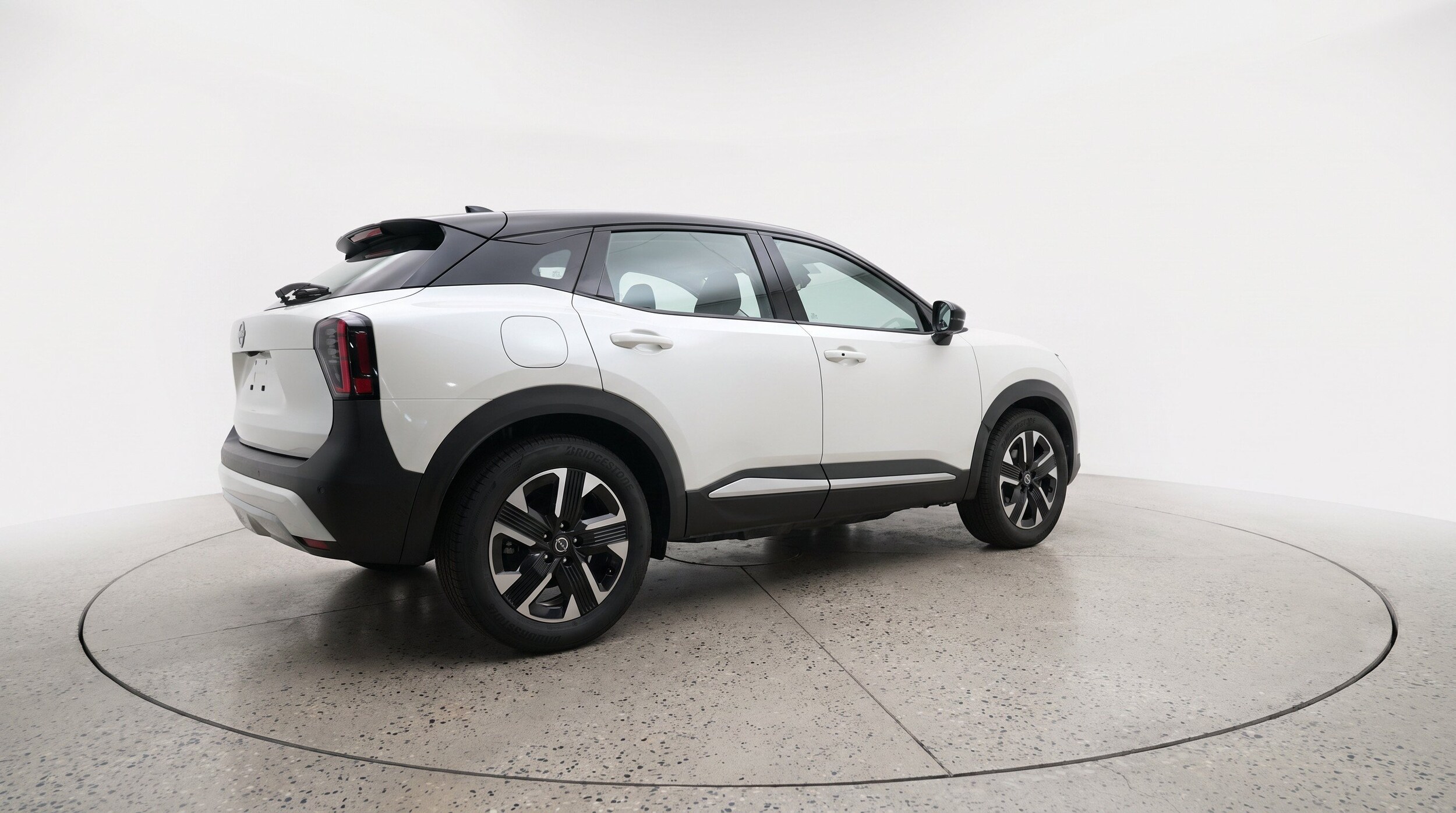 Thumbnail: 2026 Nissan Kicks - 9