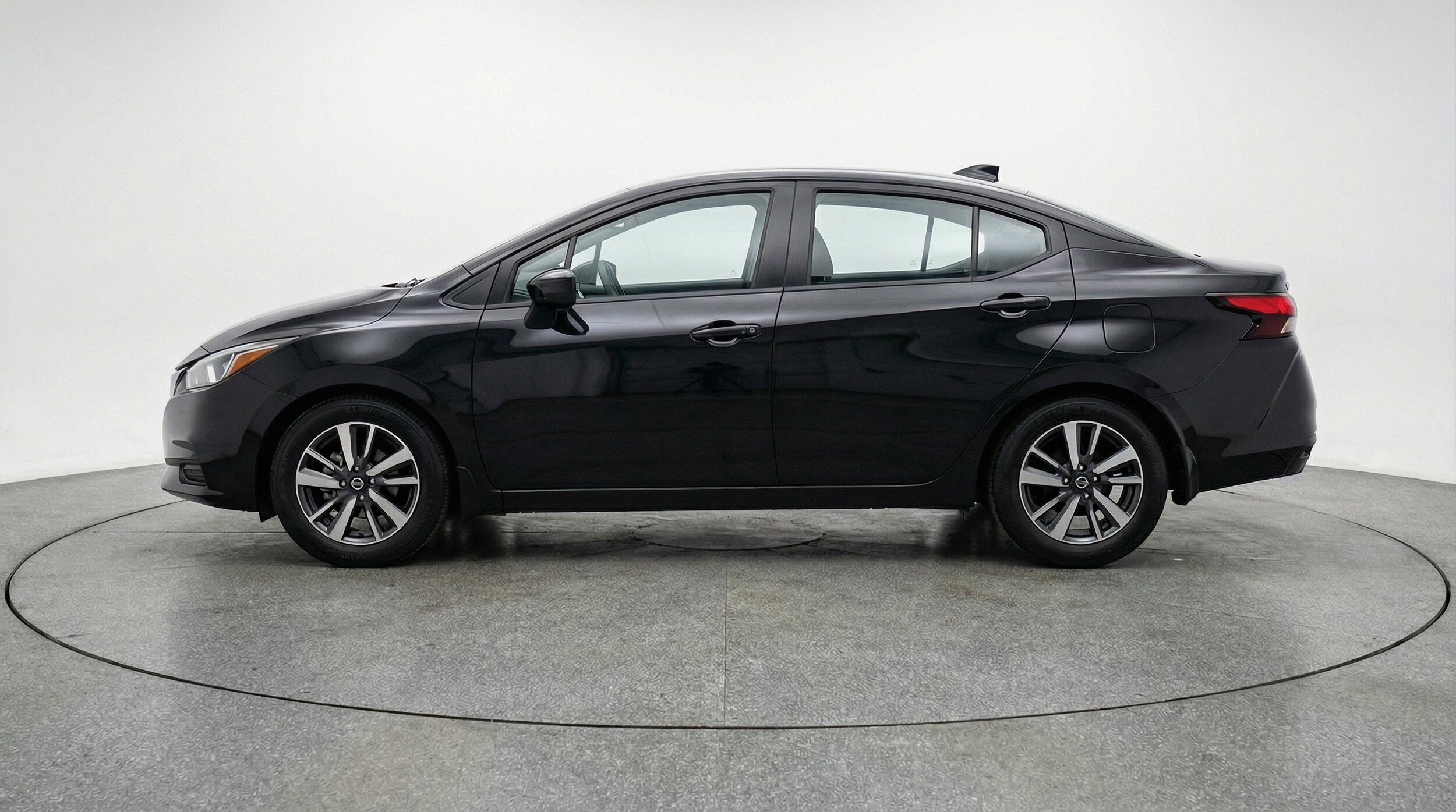 Thumbnail: 2025 Nissan Versa - 5