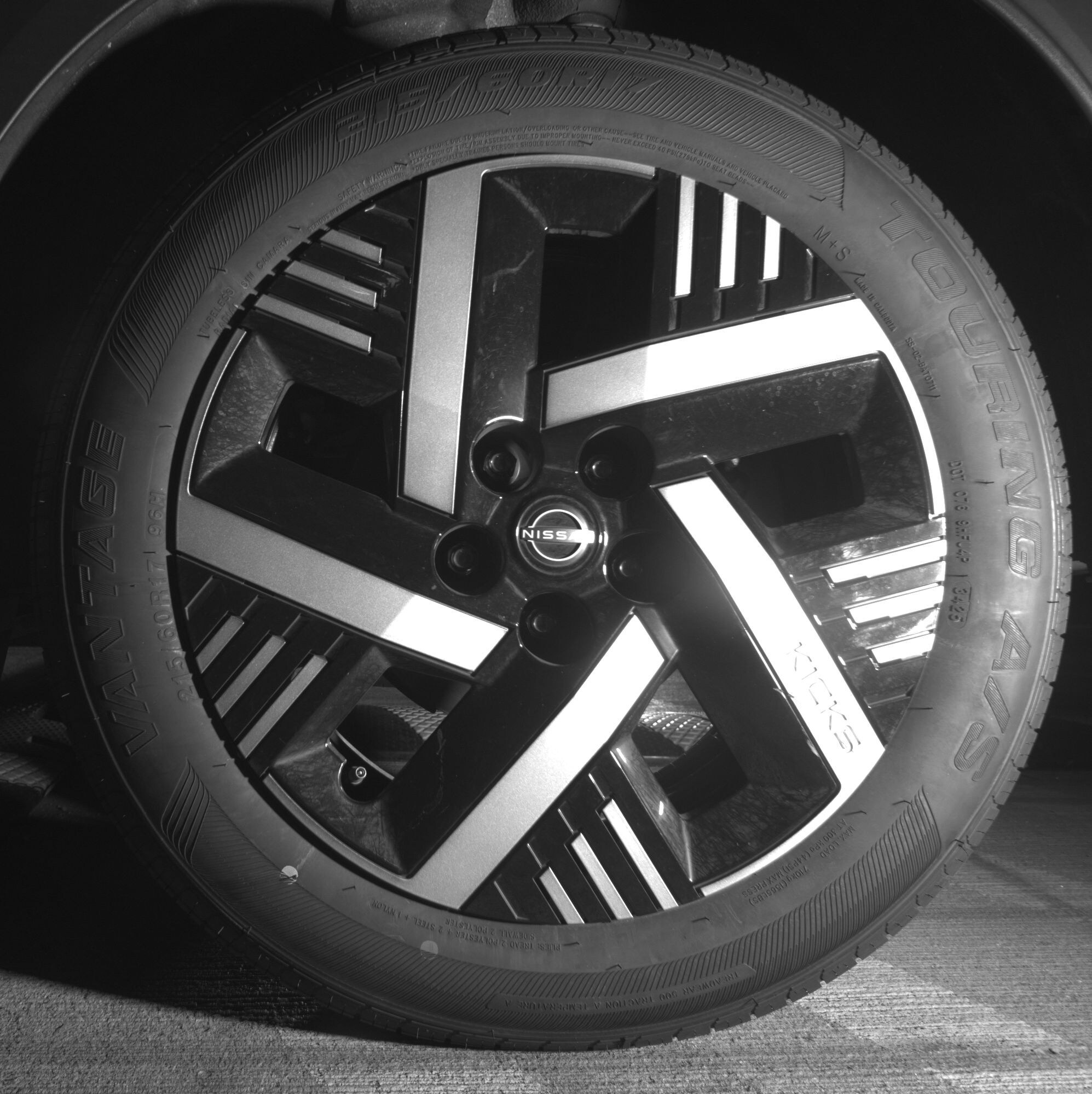 Thumbnail: 2025 Nissan Kicks - 11