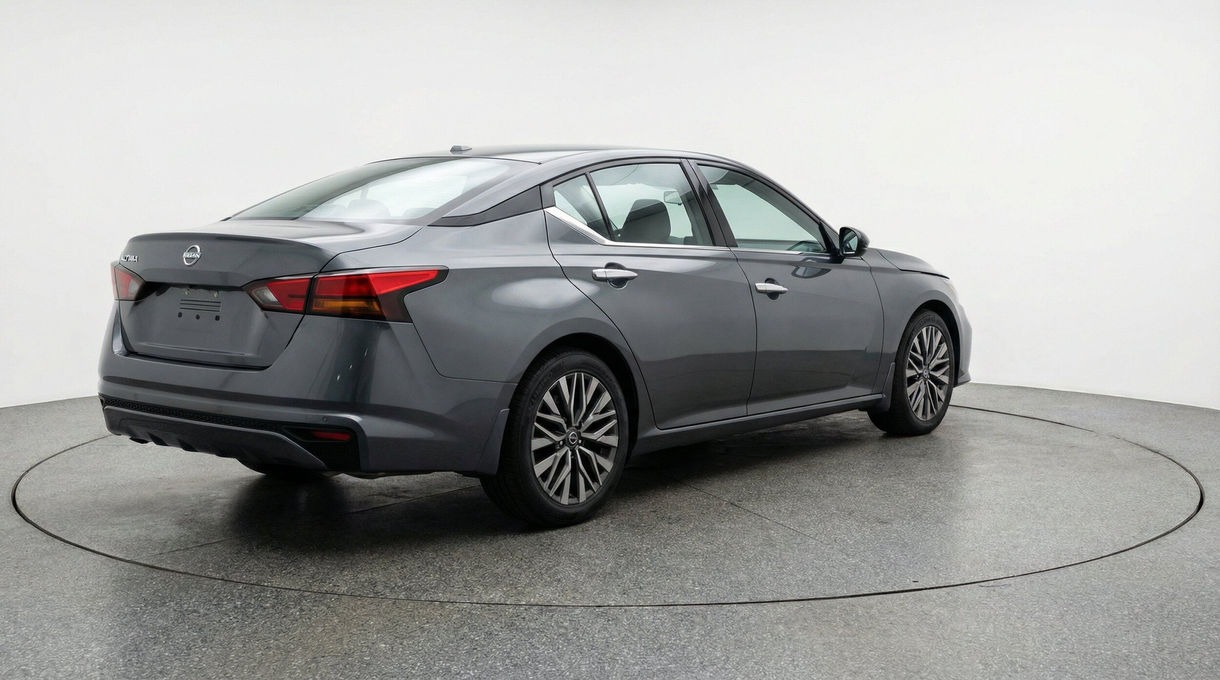 Thumbnail: 2025 Nissan Altima - 9