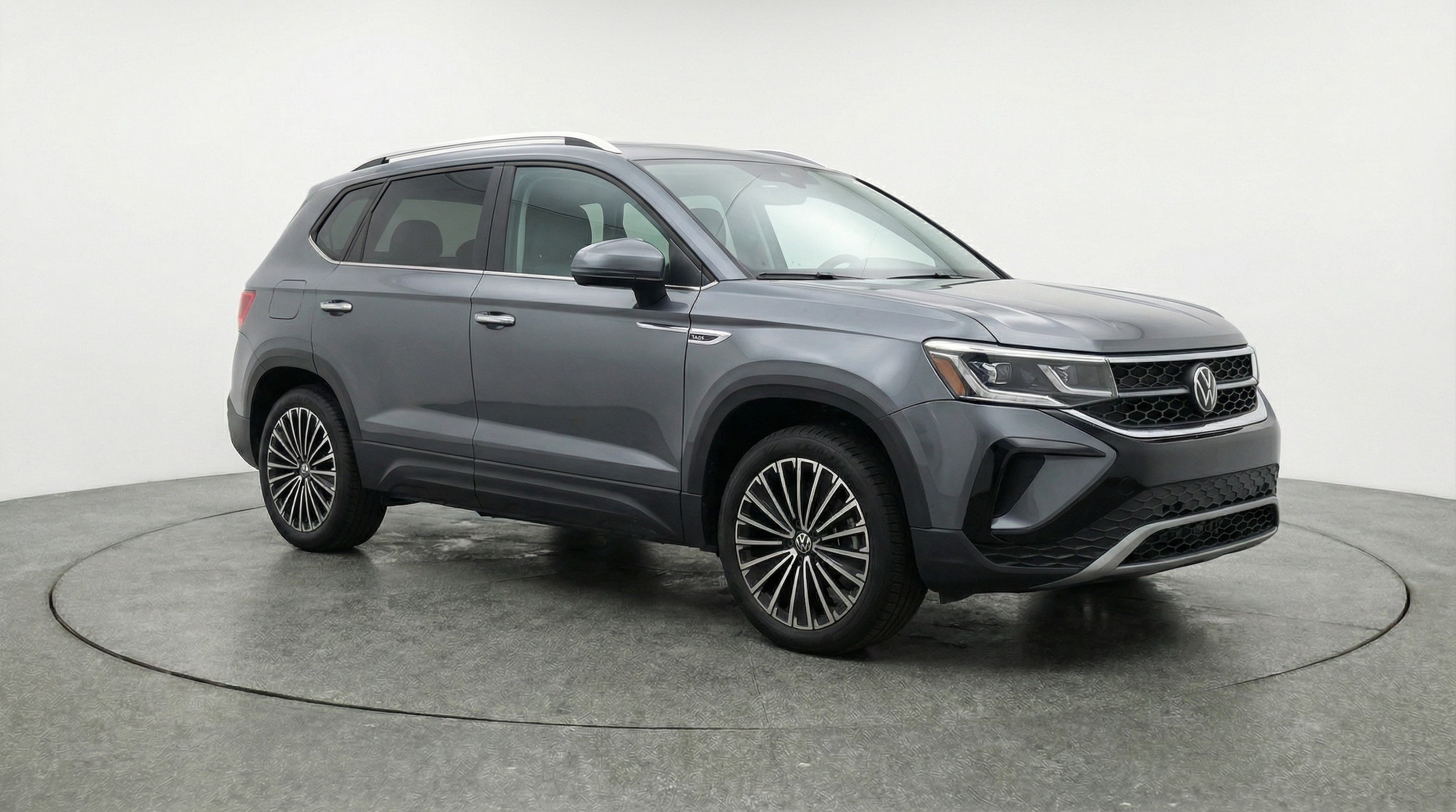 Thumbnail: 2025 Volkswagen Taos - 1