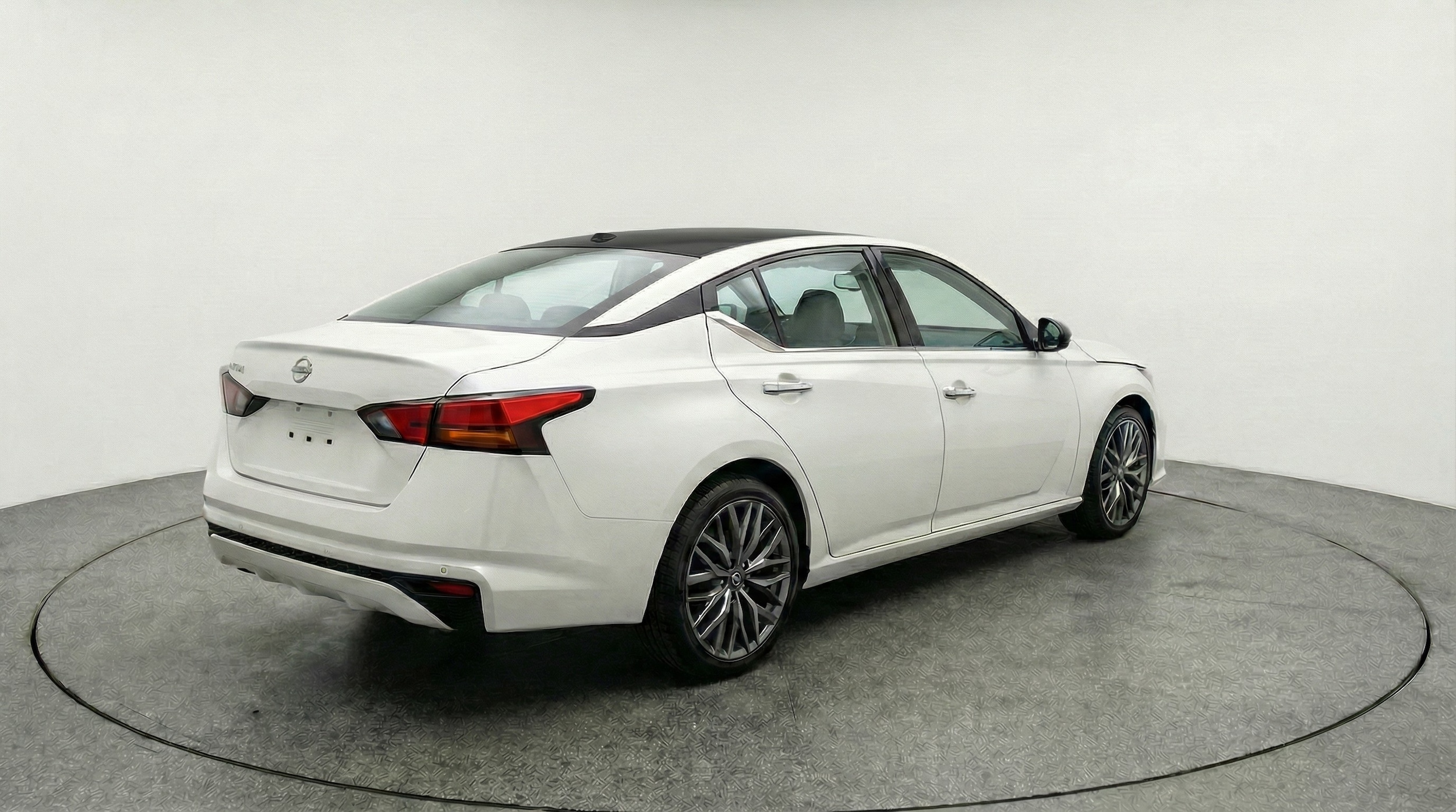 Thumbnail: 2025 Nissan Altima - 7