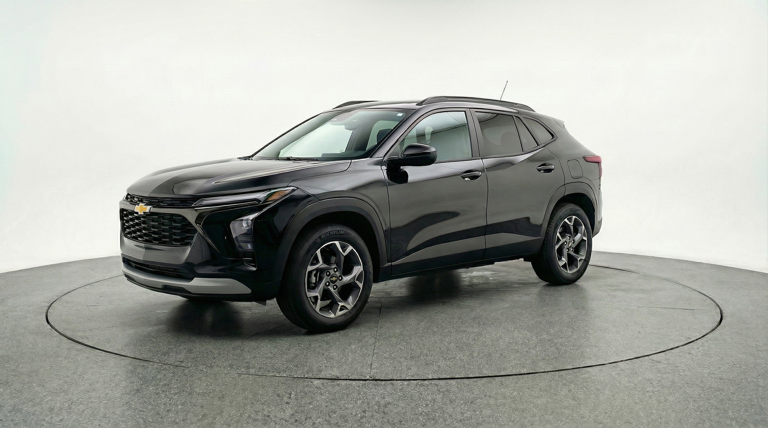 Thumbnail: 2025 Chevrolet Trax - 3