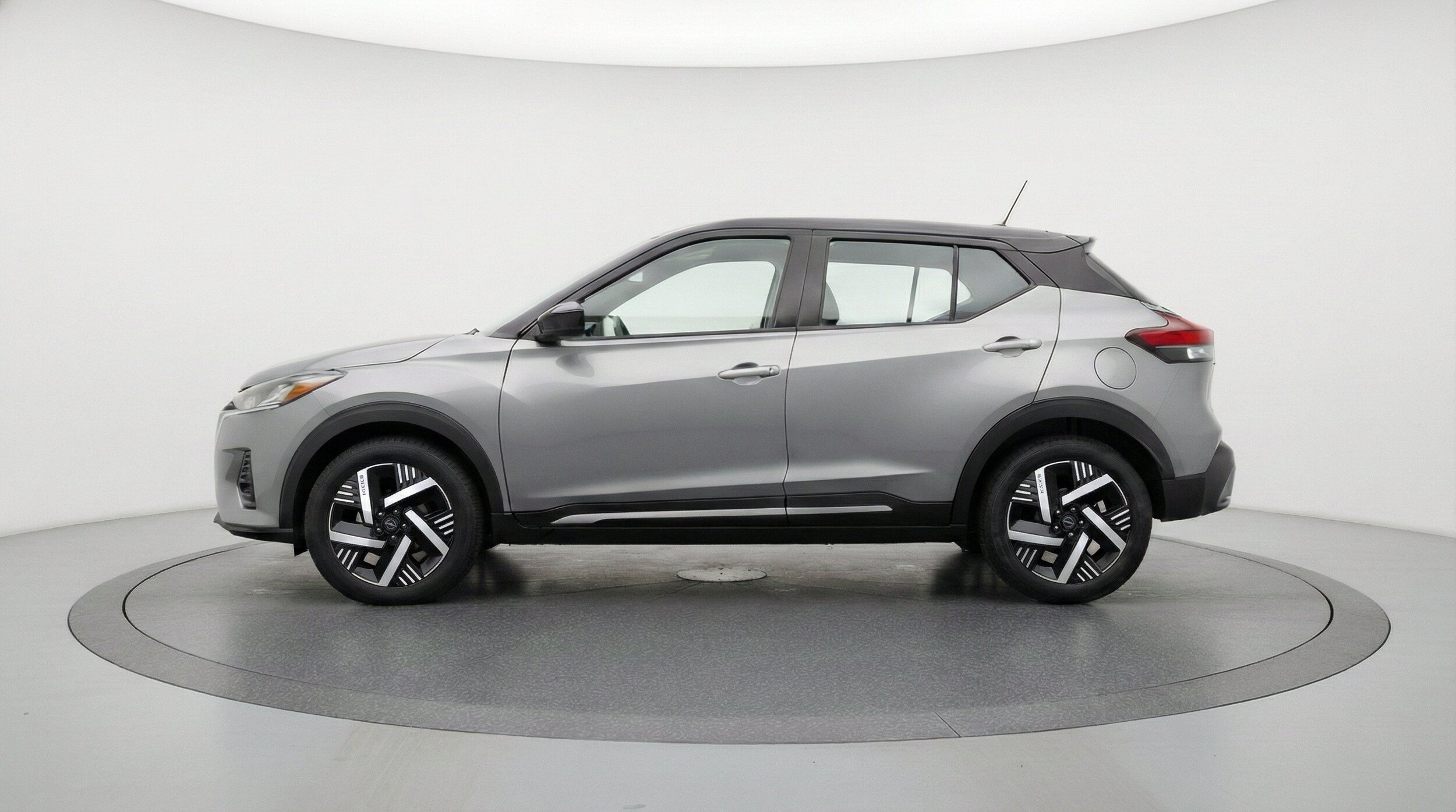 Thumbnail: 2026 Nissan Kicks - 5