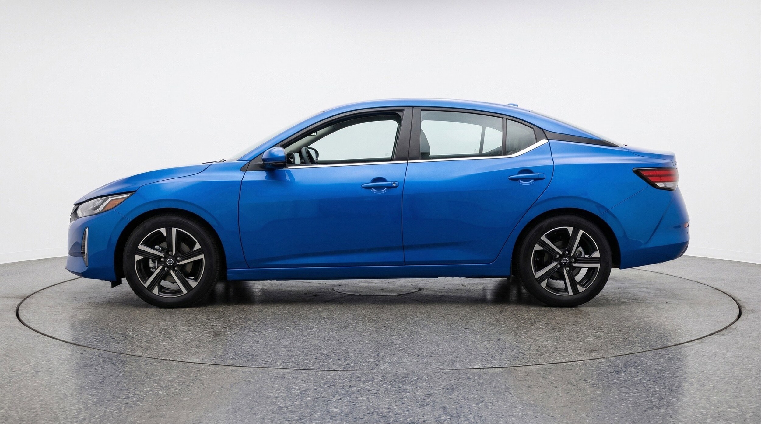 Thumbnail: 2025 Nissan Sentra - 5