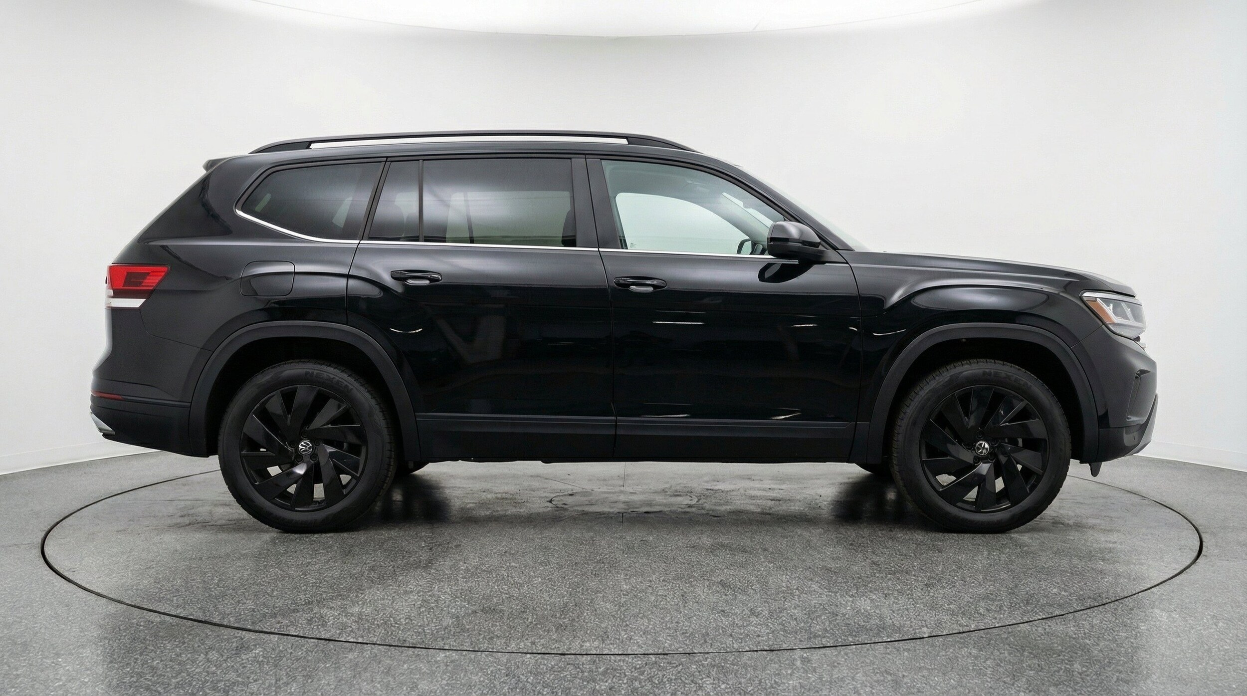 Thumbnail: 2026 Volkswagen Atlas - 11