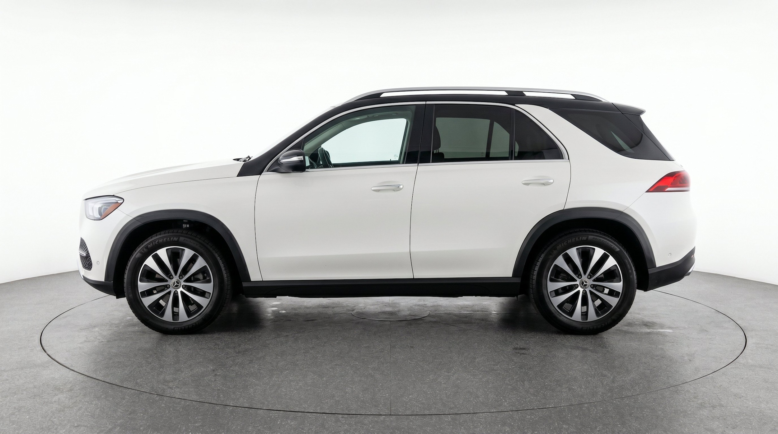 Thumbnail: 2026 Mercedes-Benz GLE - 5