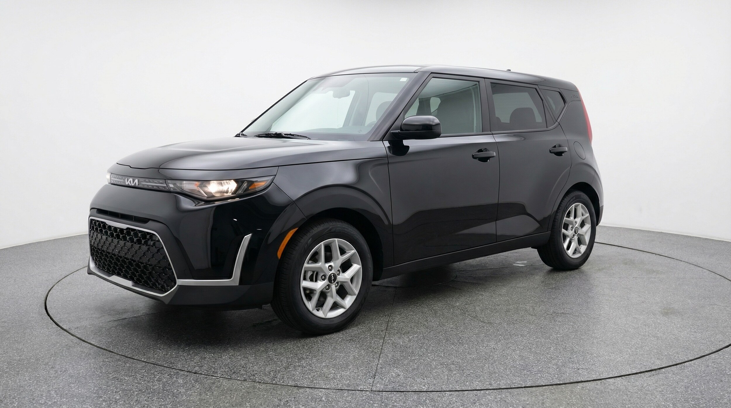 Thumbnail: 2025 Kia Soul - 3