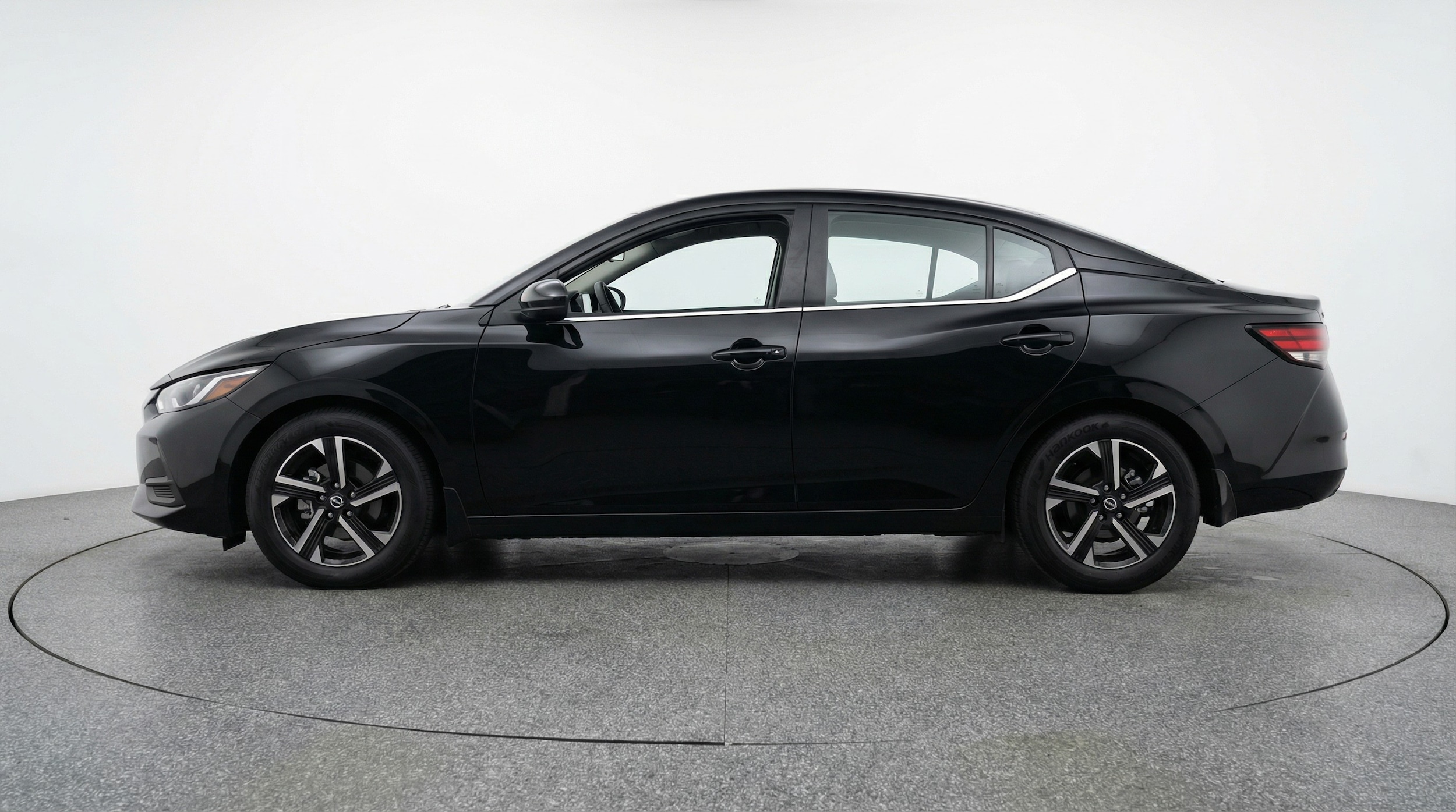 Thumbnail: 2025 Nissan Sentra - 4