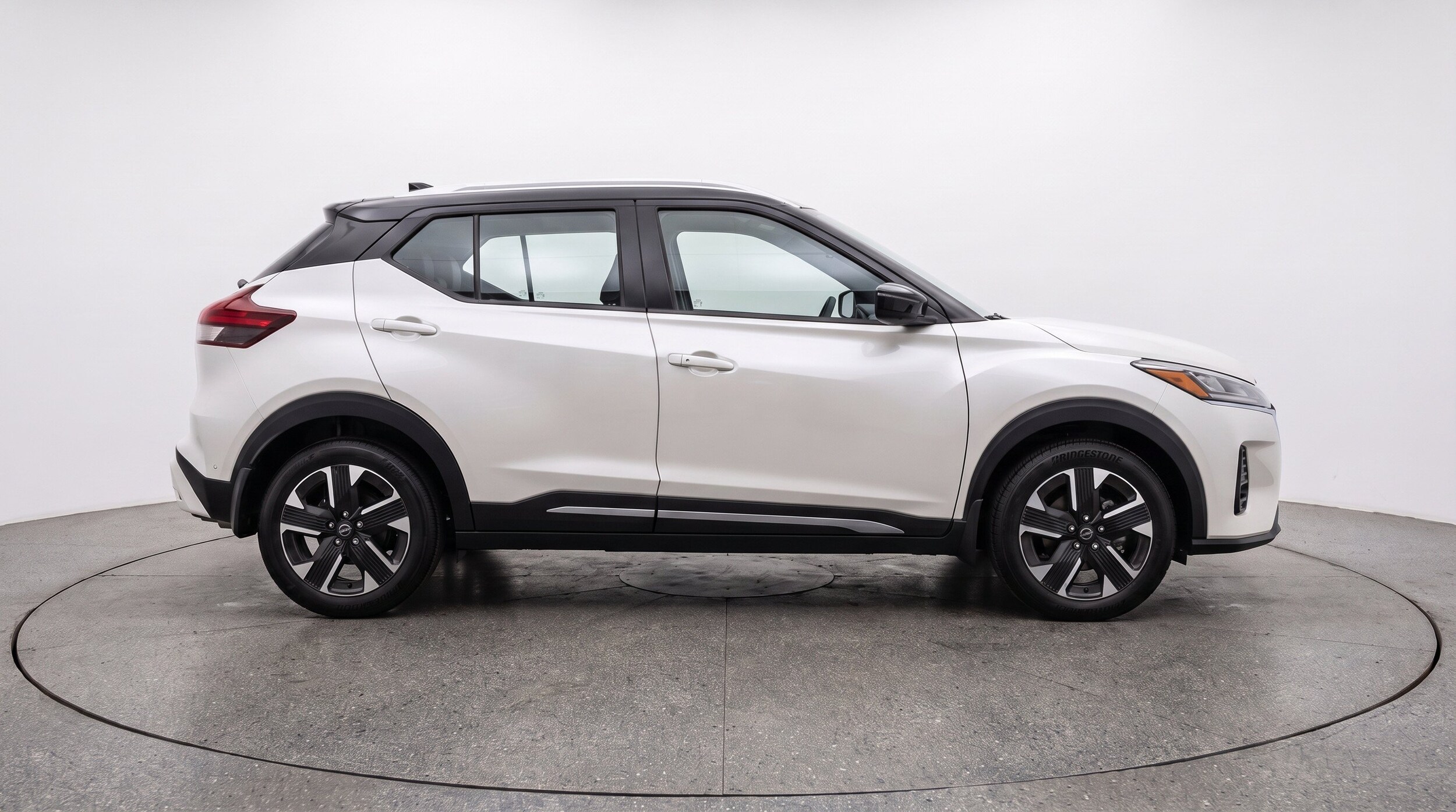 Thumbnail: 2026 Nissan Kicks - 11
