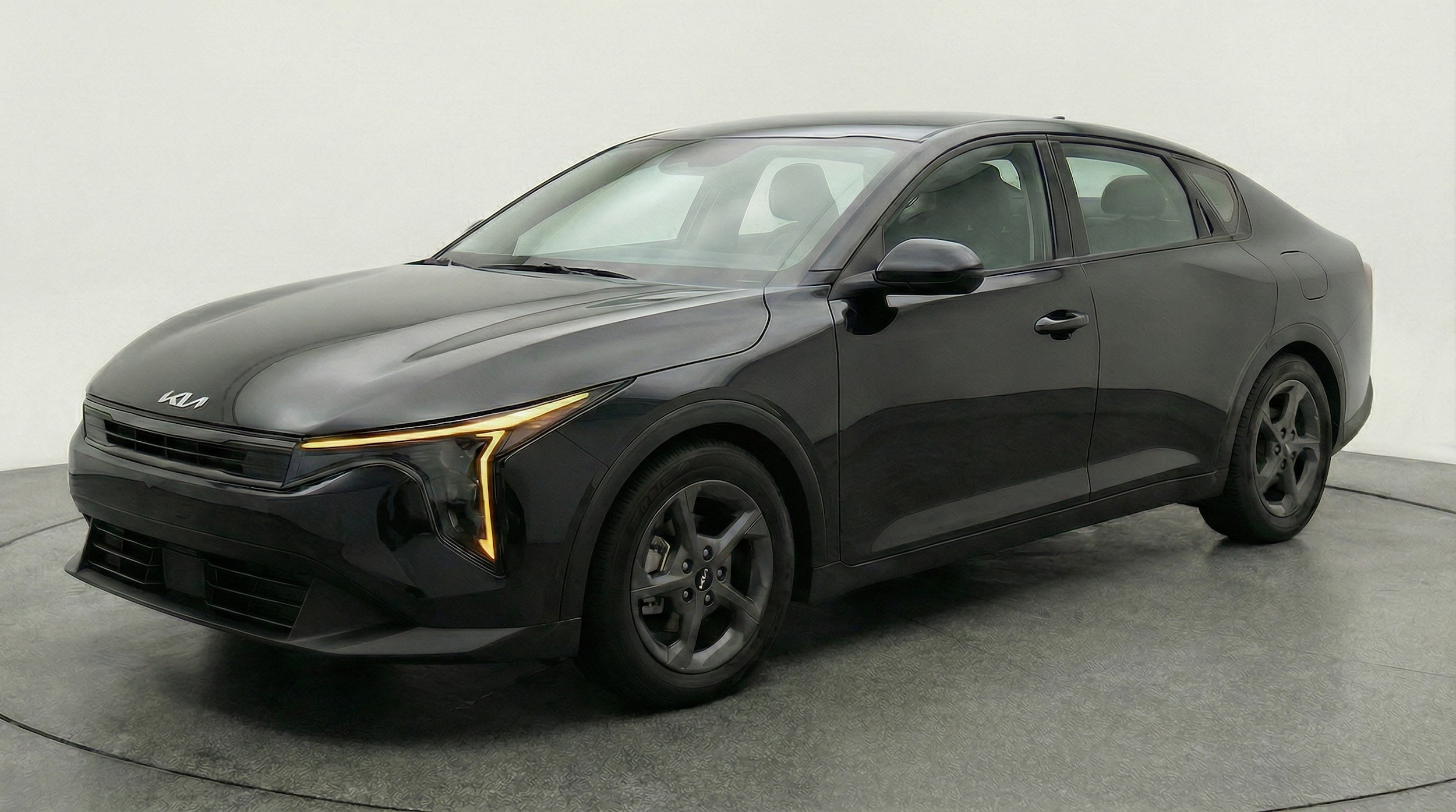 Thumbnail: 2025 Kia K4 - 3