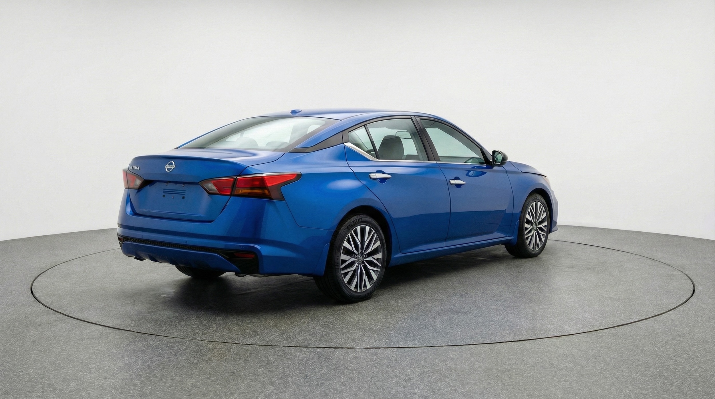 Thumbnail: 2025 Nissan Altima - 5