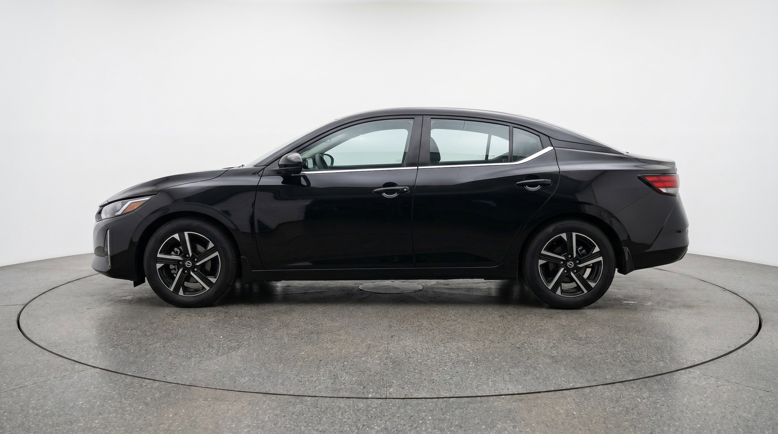 Thumbnail: 2025 Nissan Sentra - 5