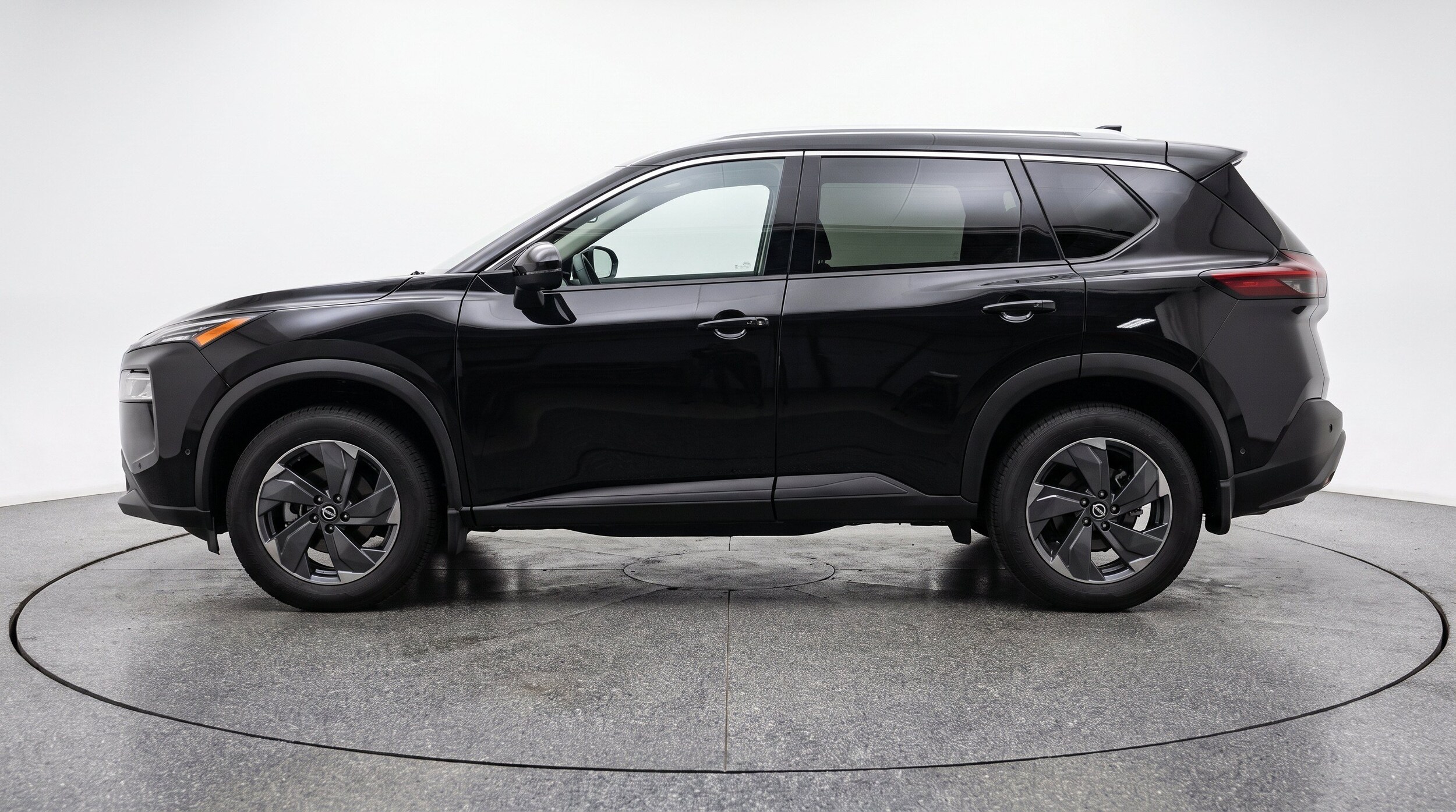 Thumbnail: 2025 Nissan Rogue - 5