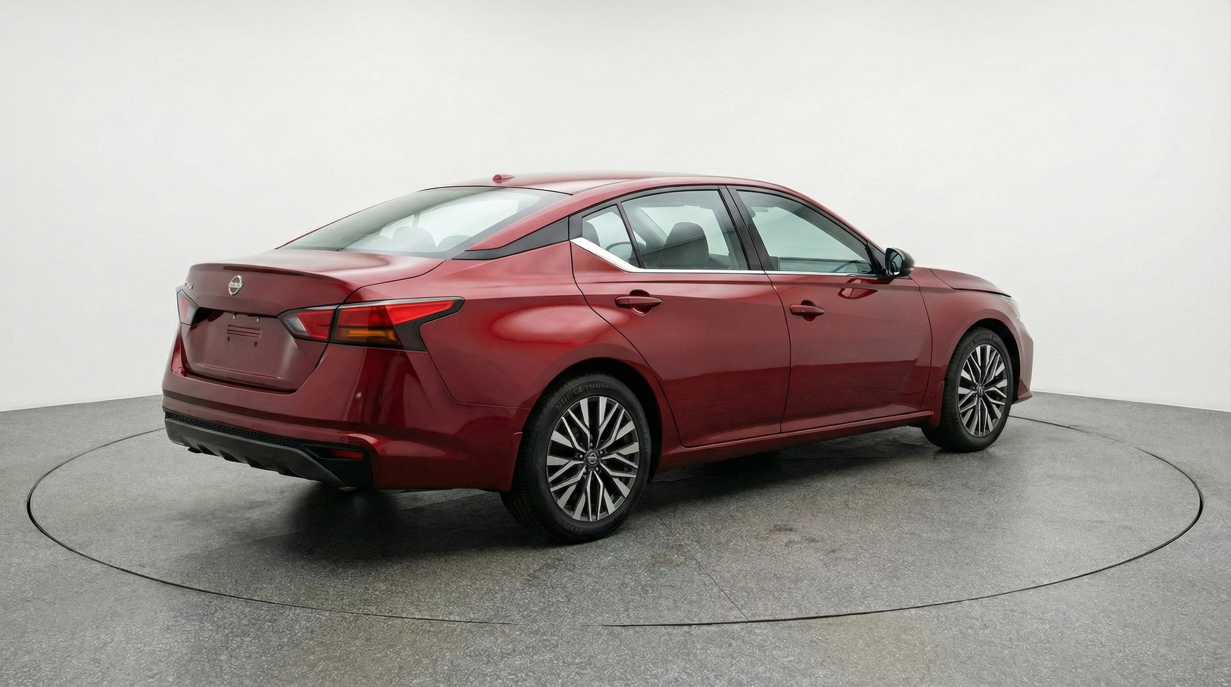 Thumbnail: 2025 Nissan Altima - 9