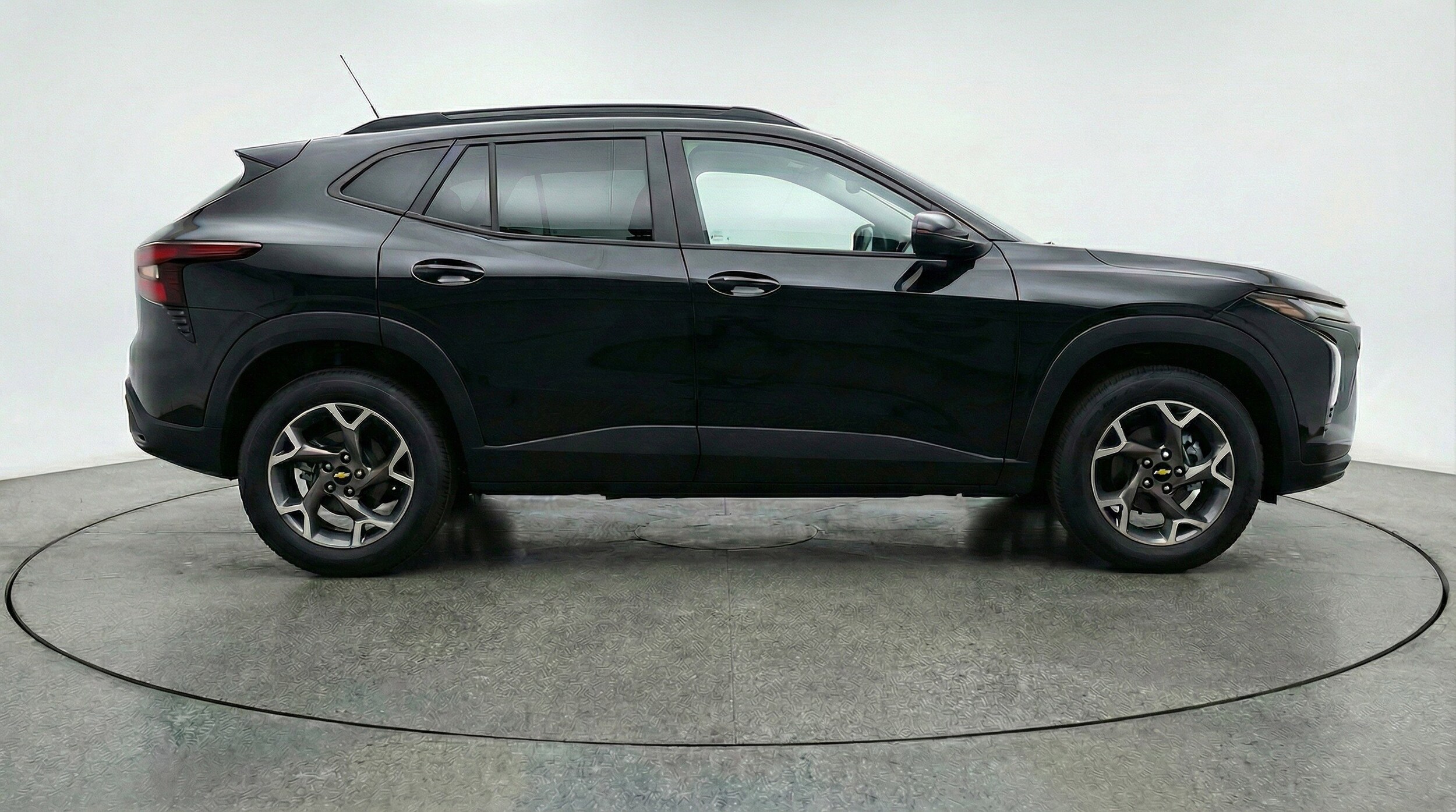 Thumbnail: 2025 Chevrolet Trax - 11