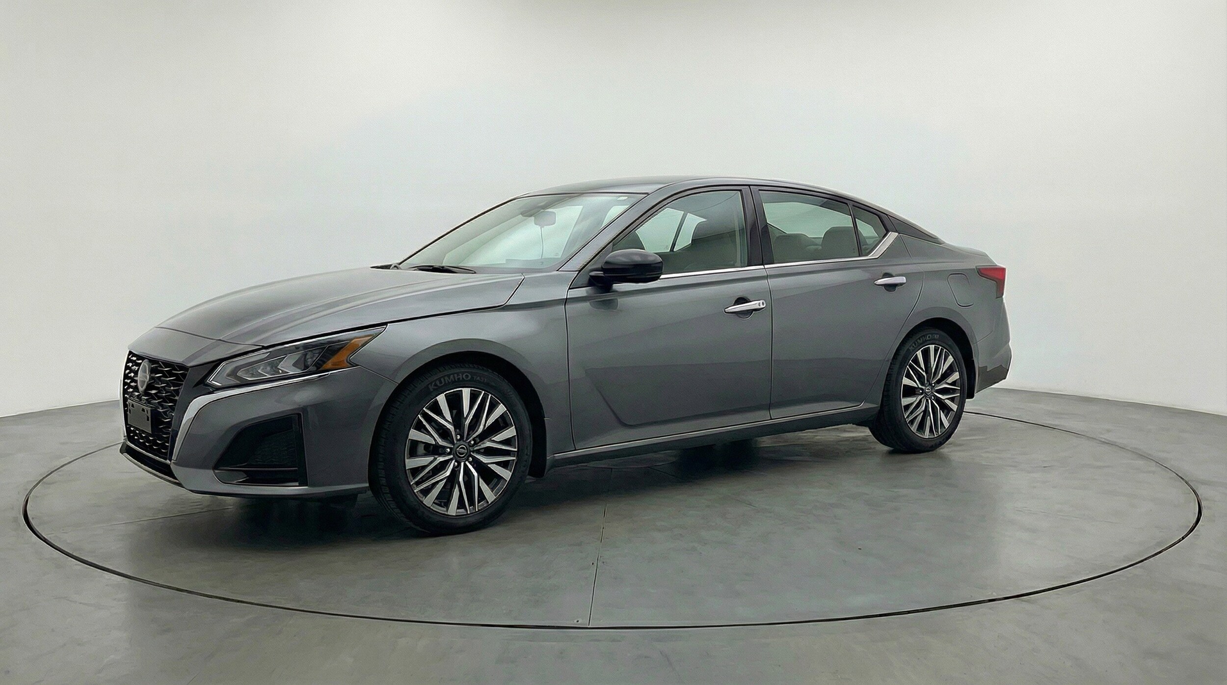 Thumbnail: 2025 Nissan Altima - 3