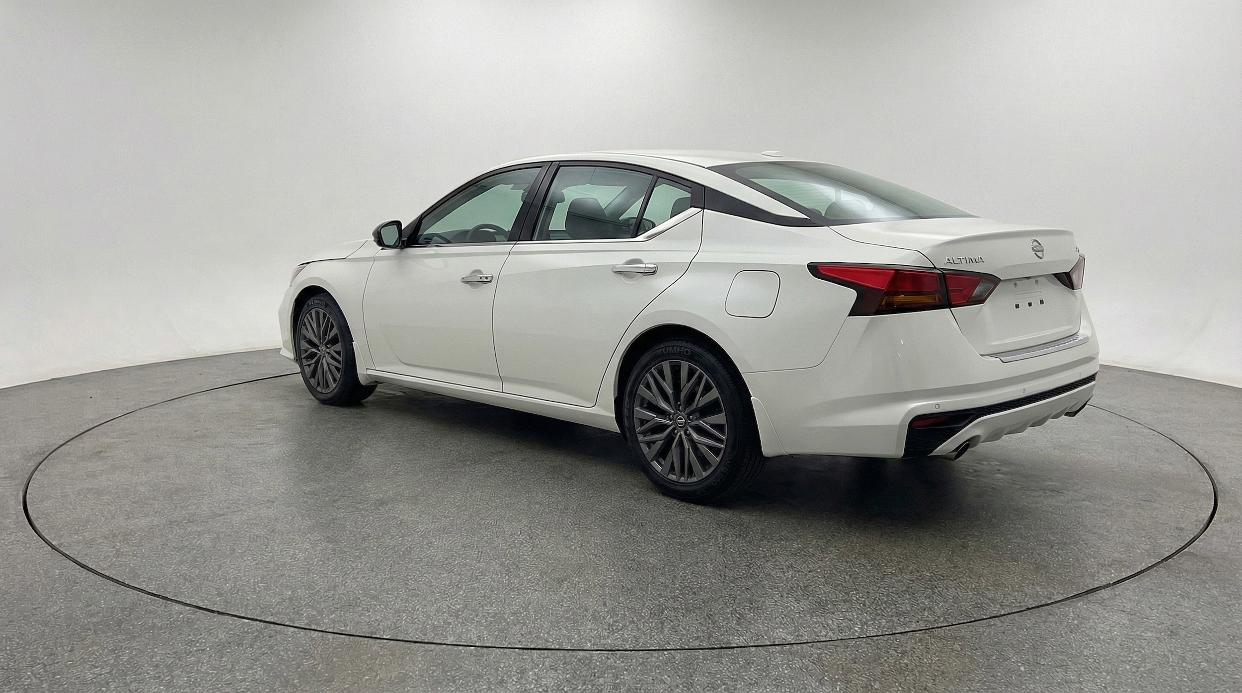 Thumbnail: 2025 Nissan Altima - 6