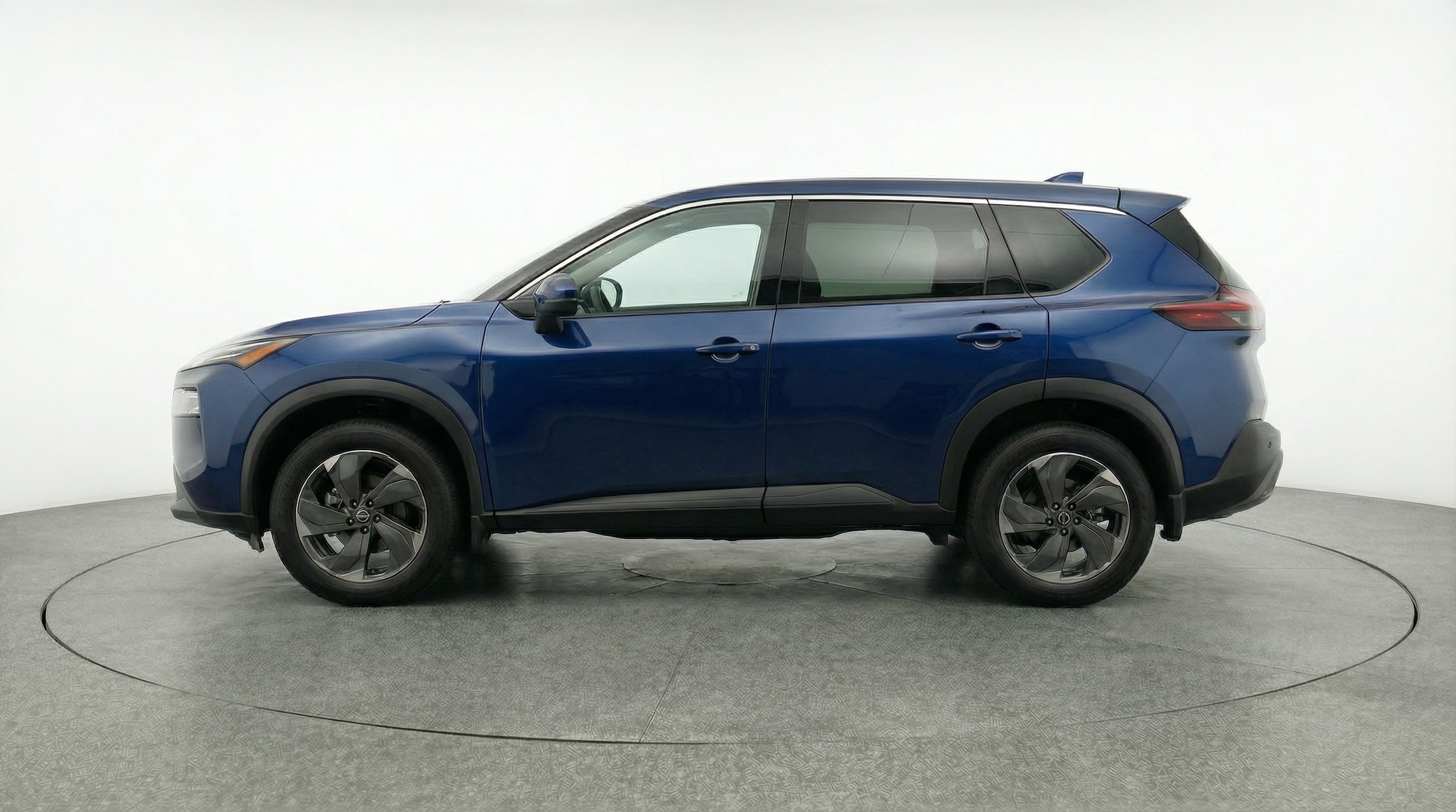 Thumbnail: 2025 Nissan Rogue - 4