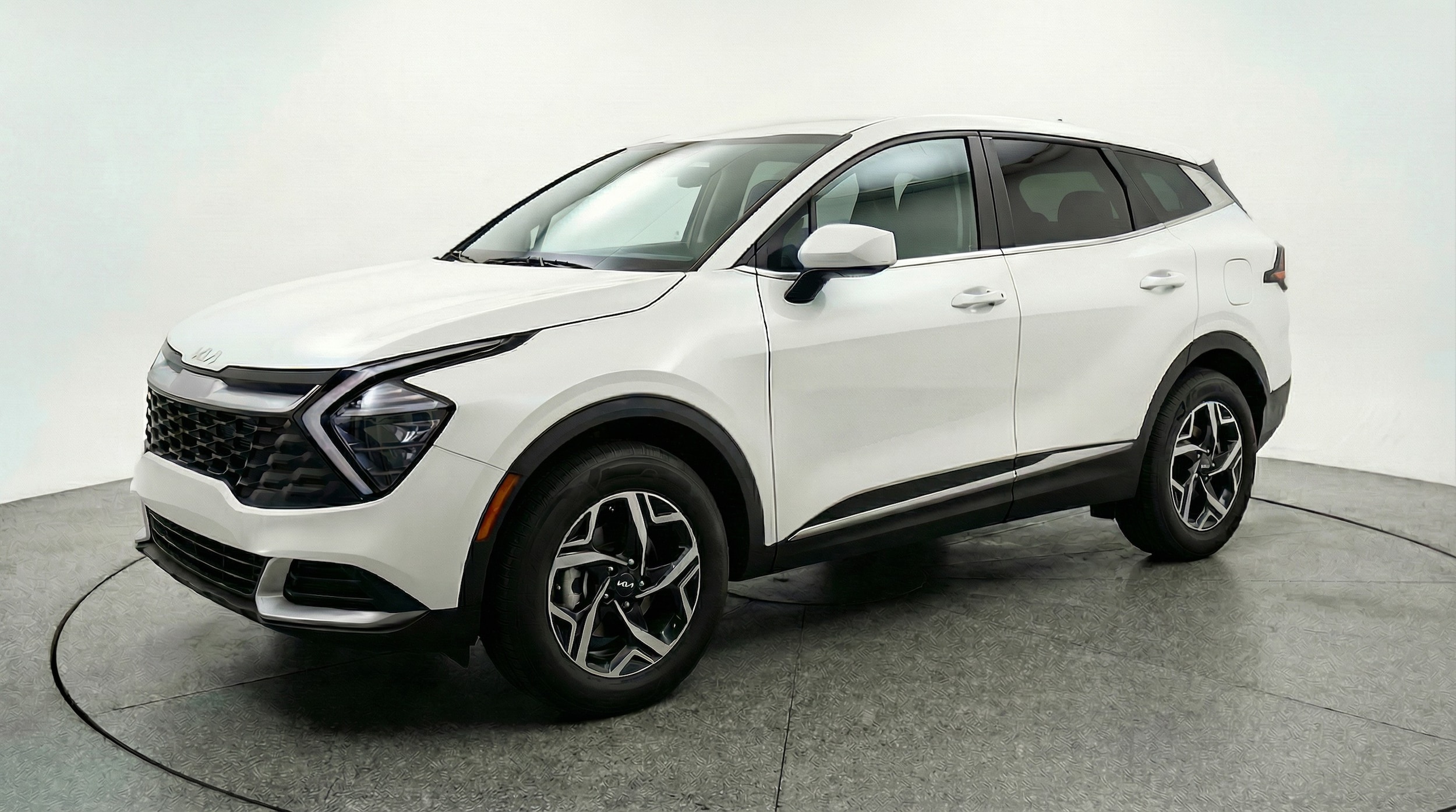 Thumbnail: 2025 Kia Sportage - 3