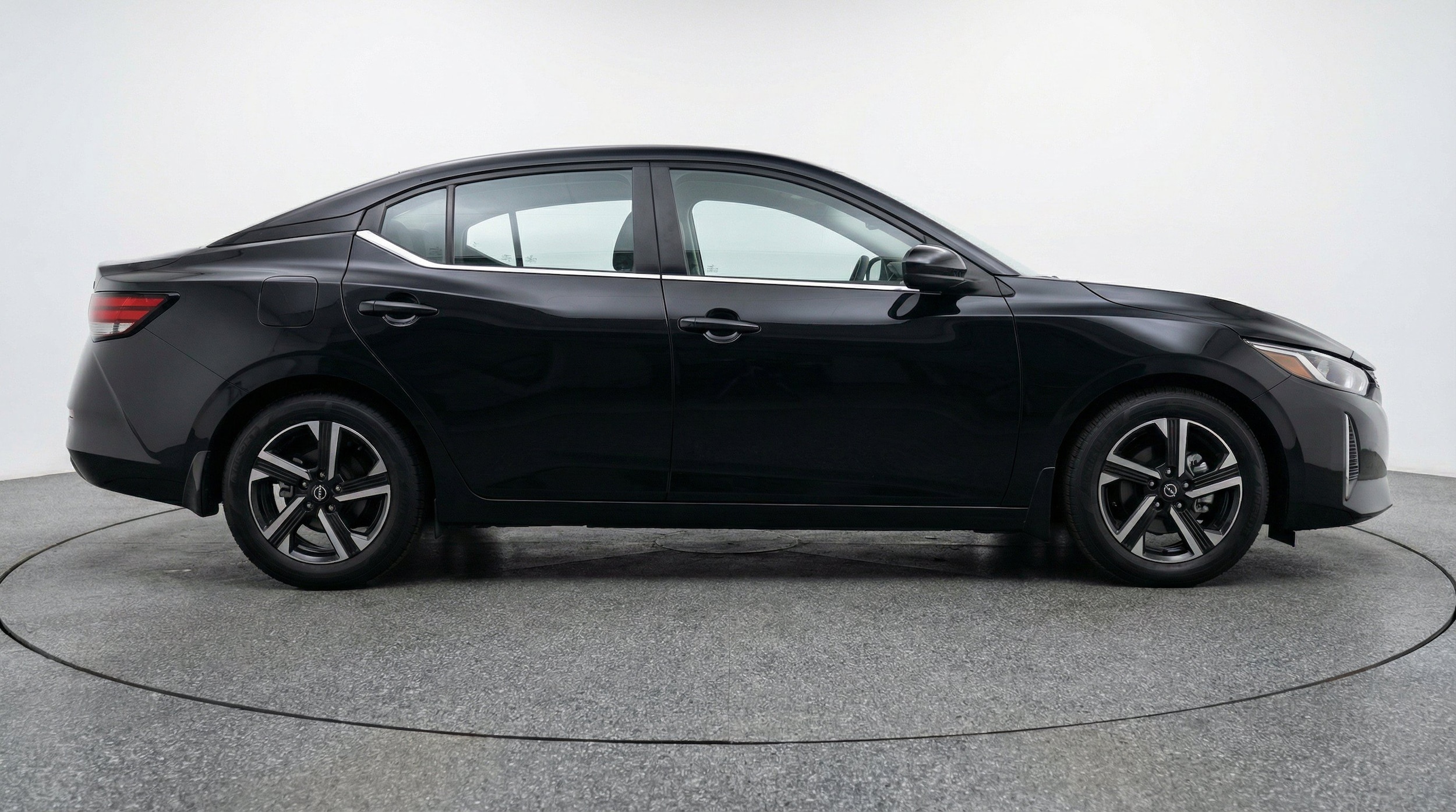 Thumbnail: 2025 Nissan Sentra - 11