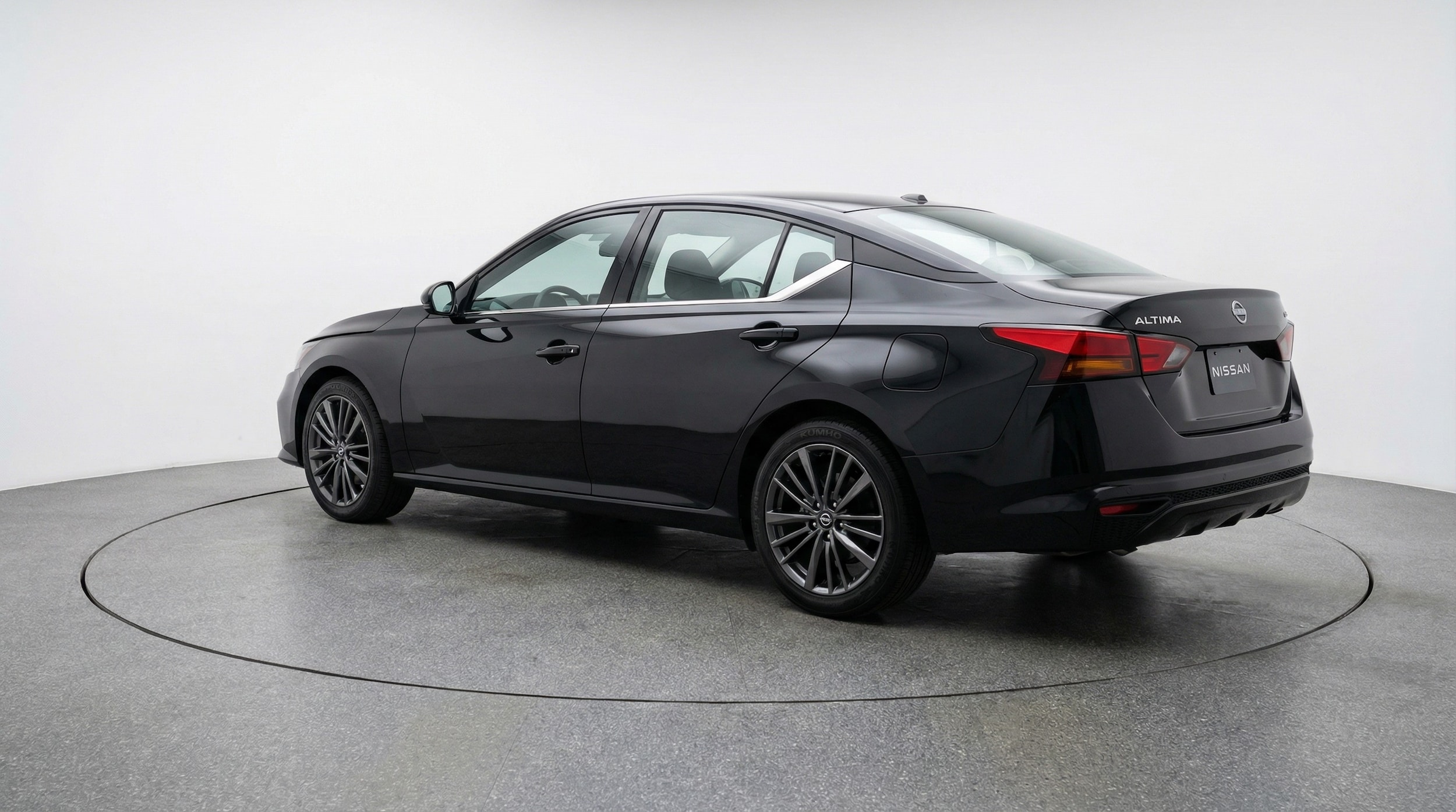 Thumbnail: 2025 Nissan Altima - 5