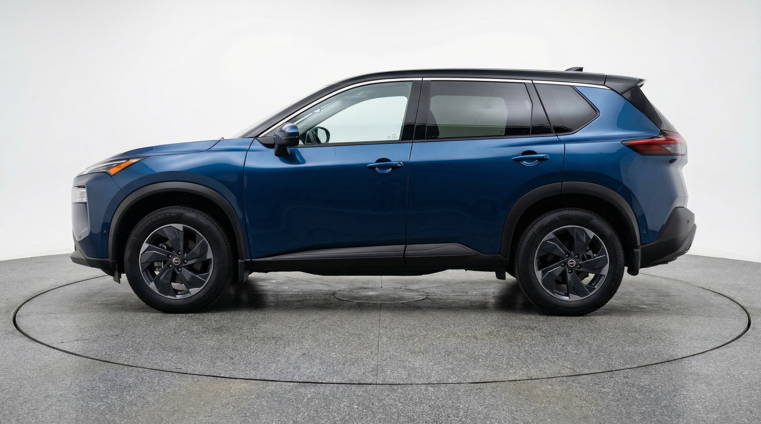 Thumbnail: 2025 Nissan Rogue - 4