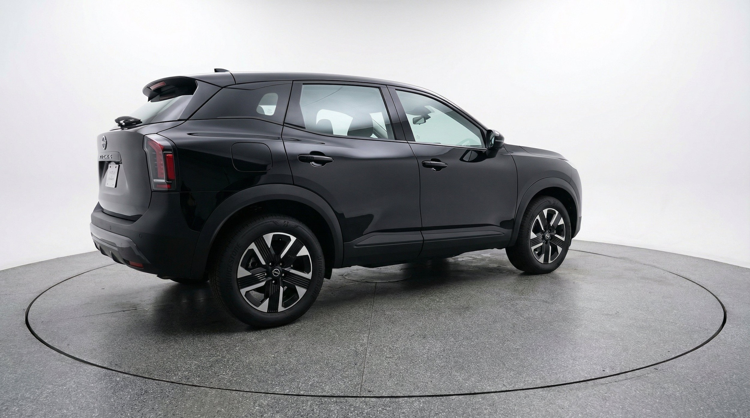 Thumbnail: 2026 Nissan Kicks - 9