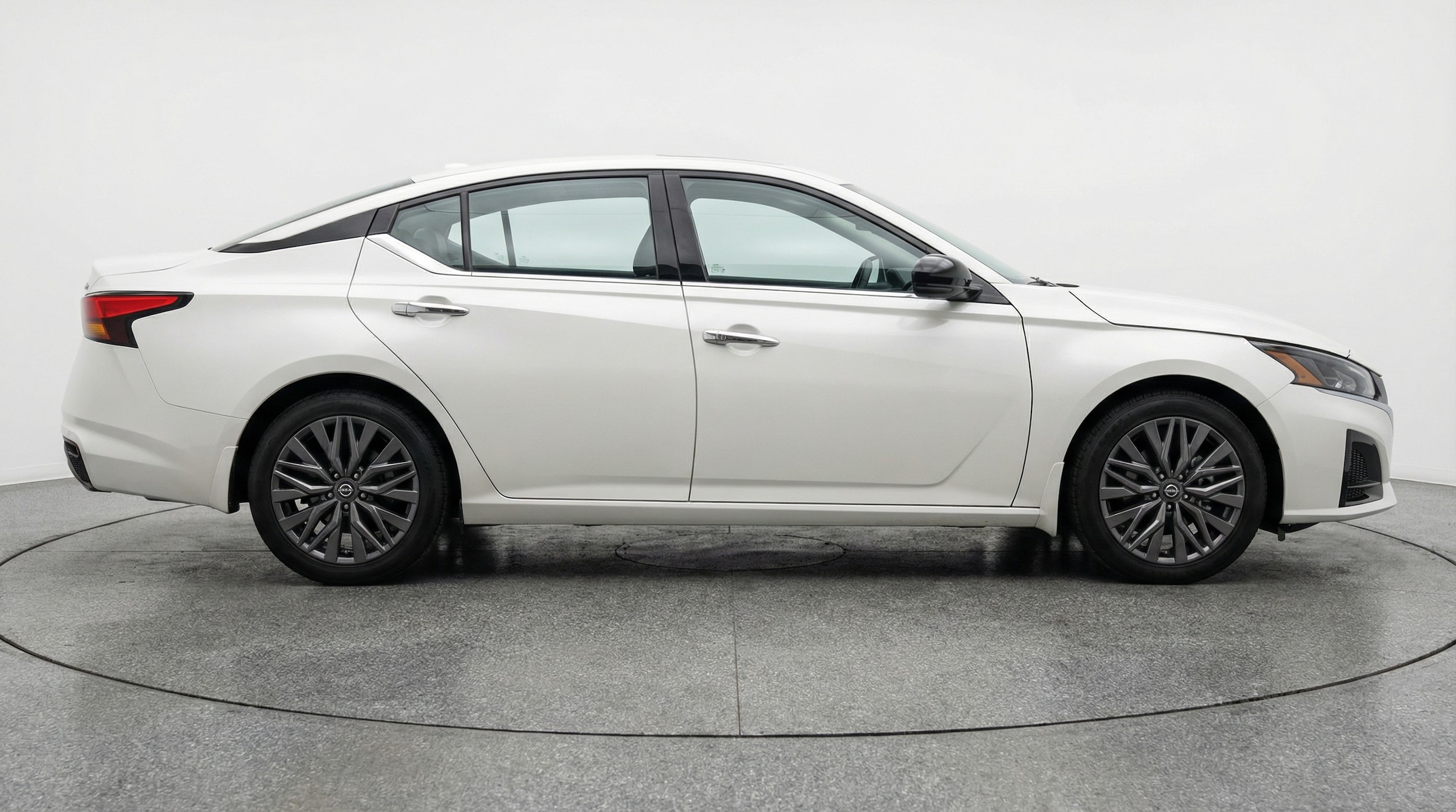 Thumbnail: 2025 Nissan Altima - 8