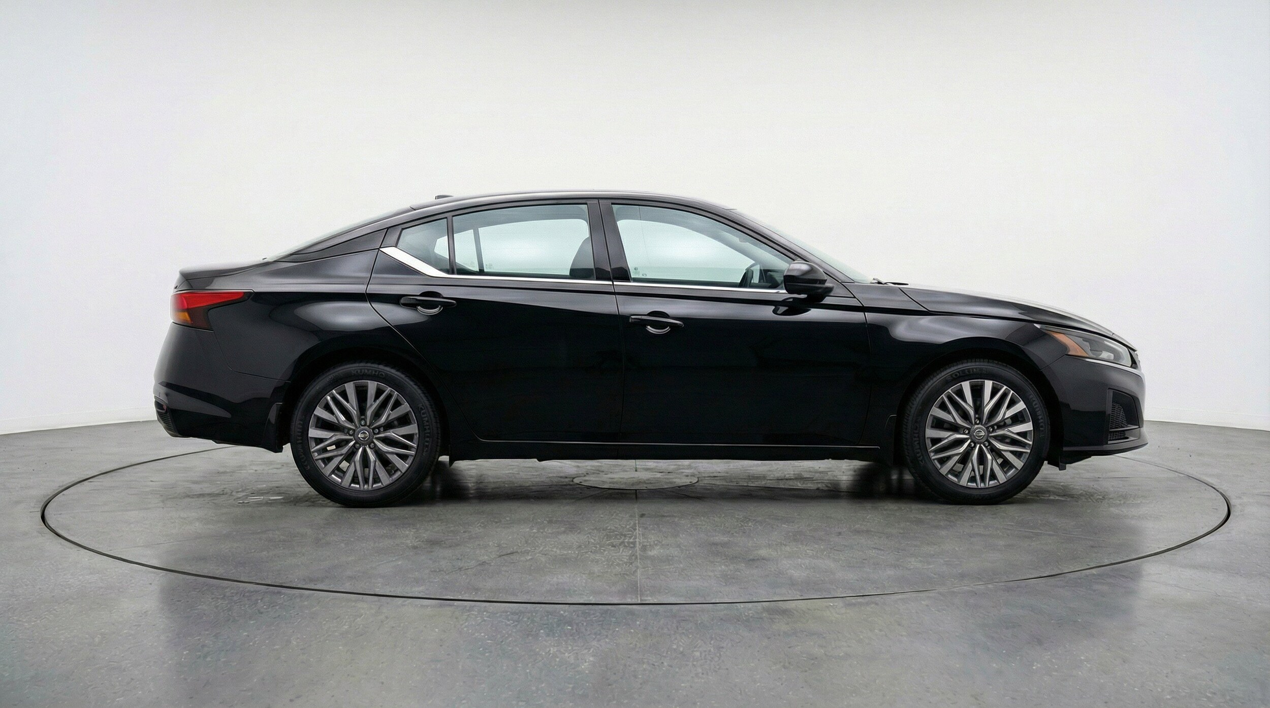 Thumbnail: 2025 Nissan Altima - 11